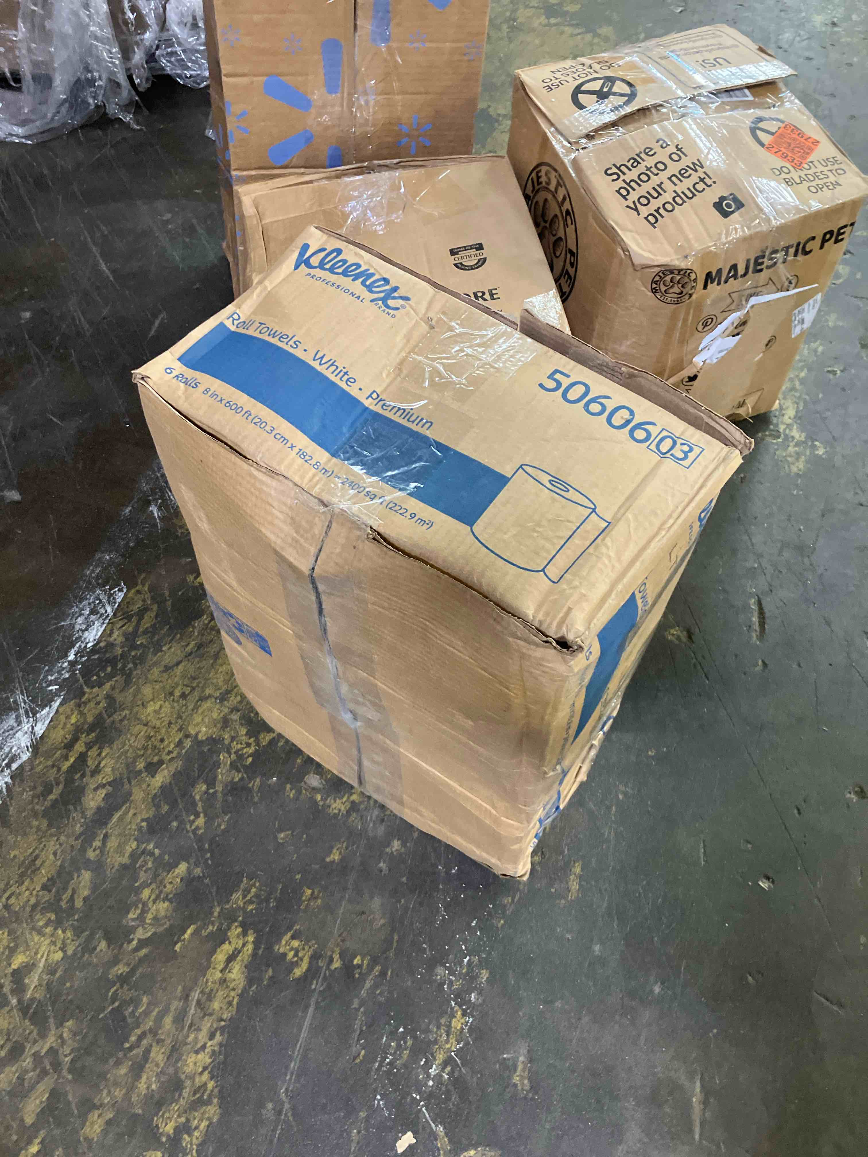 https://s3.amazonaws.com/lotting-images-prod/phillipi/PNK3542677_1753194568873.jpeg