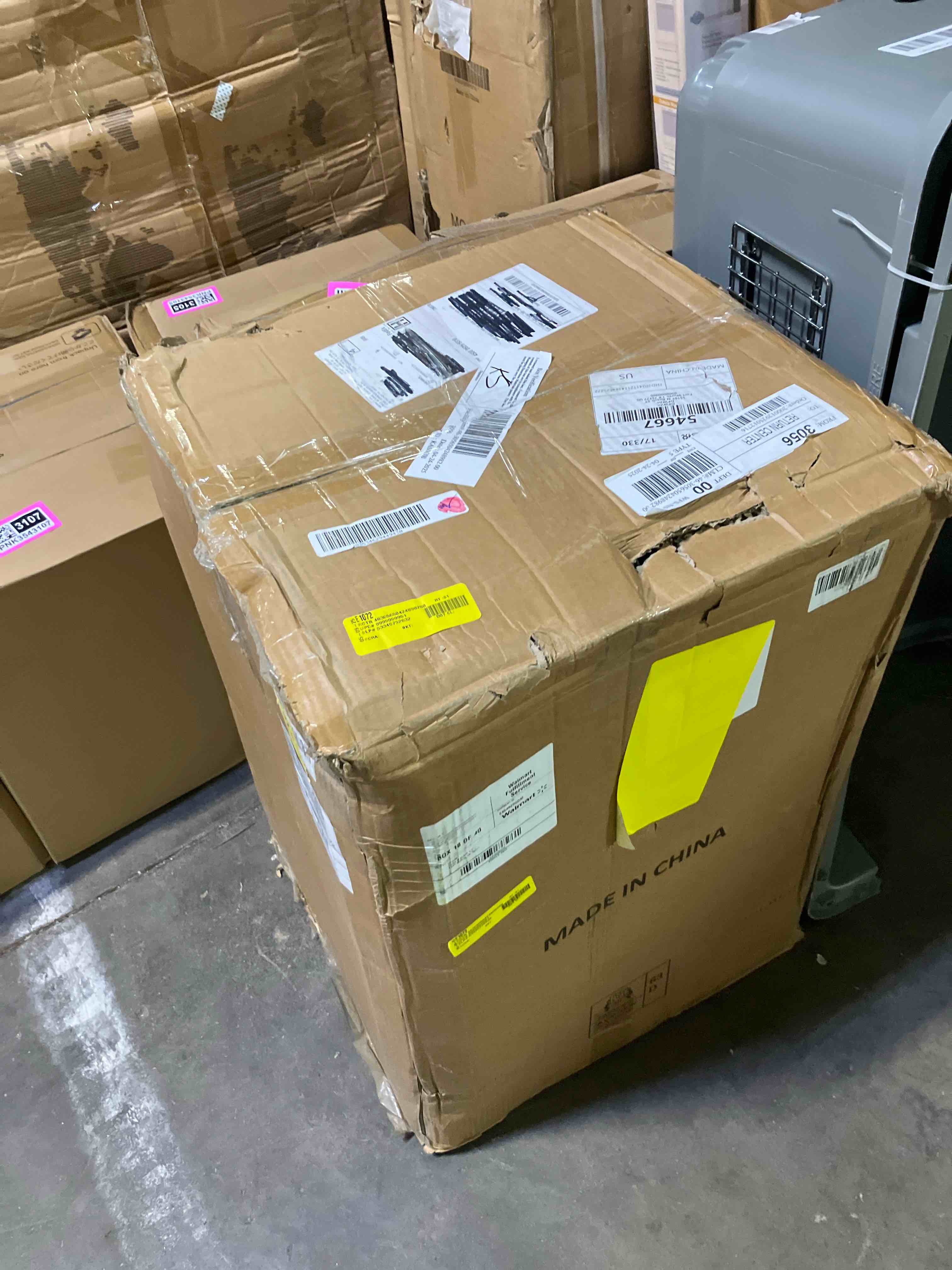 https://s3.amazonaws.com/lotting-images-prod/phillipi/PNK3543115_1753214576885.jpeg