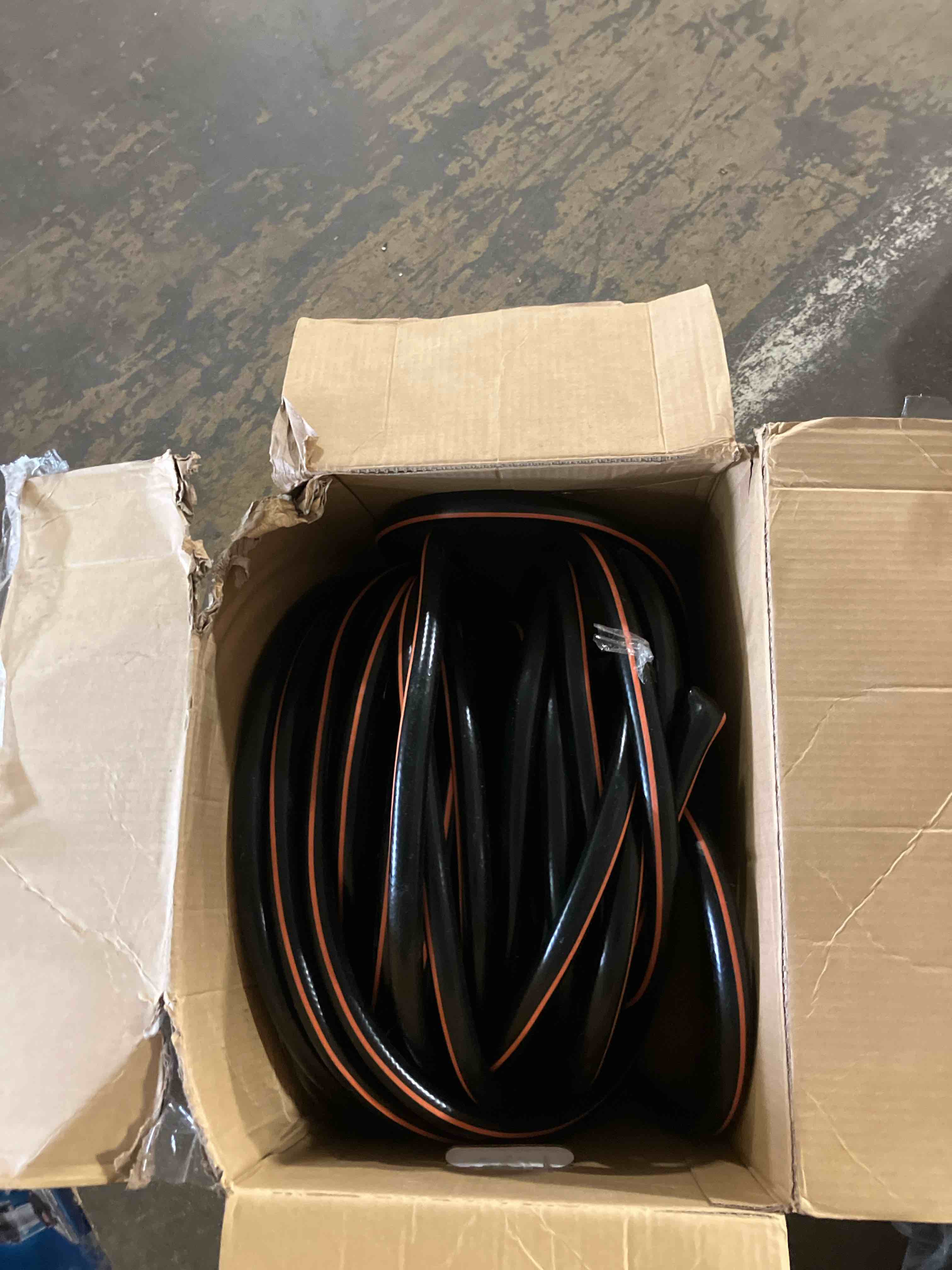 https://s3.amazonaws.com/lotting-images-prod/phillipi/PNK3543215_1753203620105.jpeg