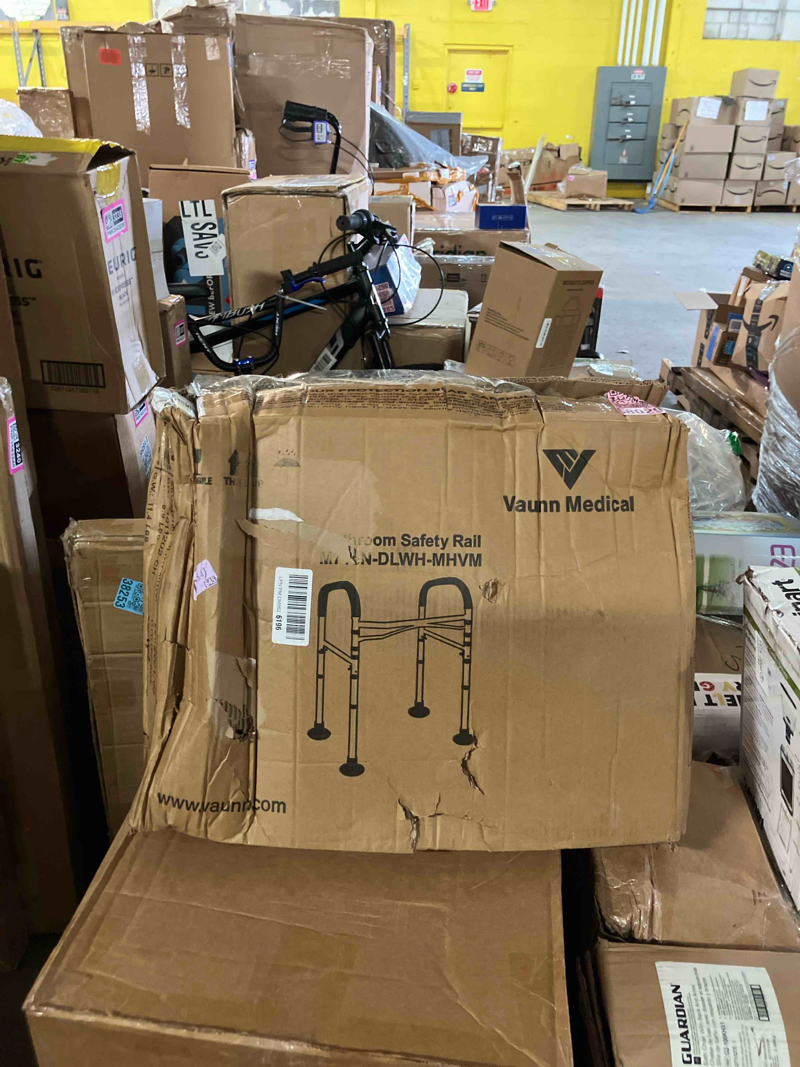https://s3.amazonaws.com/lotting-images-prod/phillipi/PNK3543247_1753214939544.jpeg