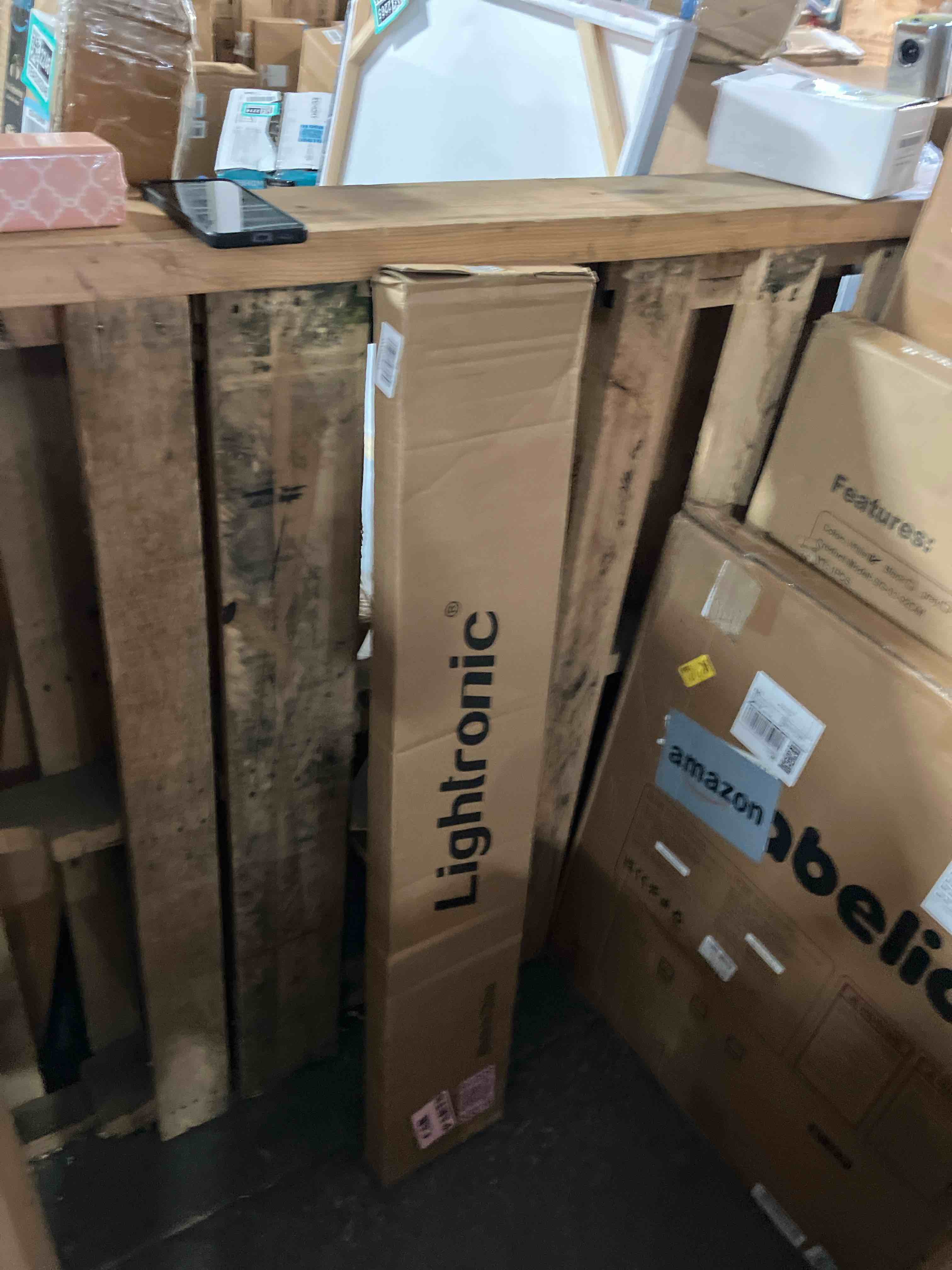 https://s3.amazonaws.com/lotting-images-prod/phillipi/PNK3543249_1753215235067.jpeg