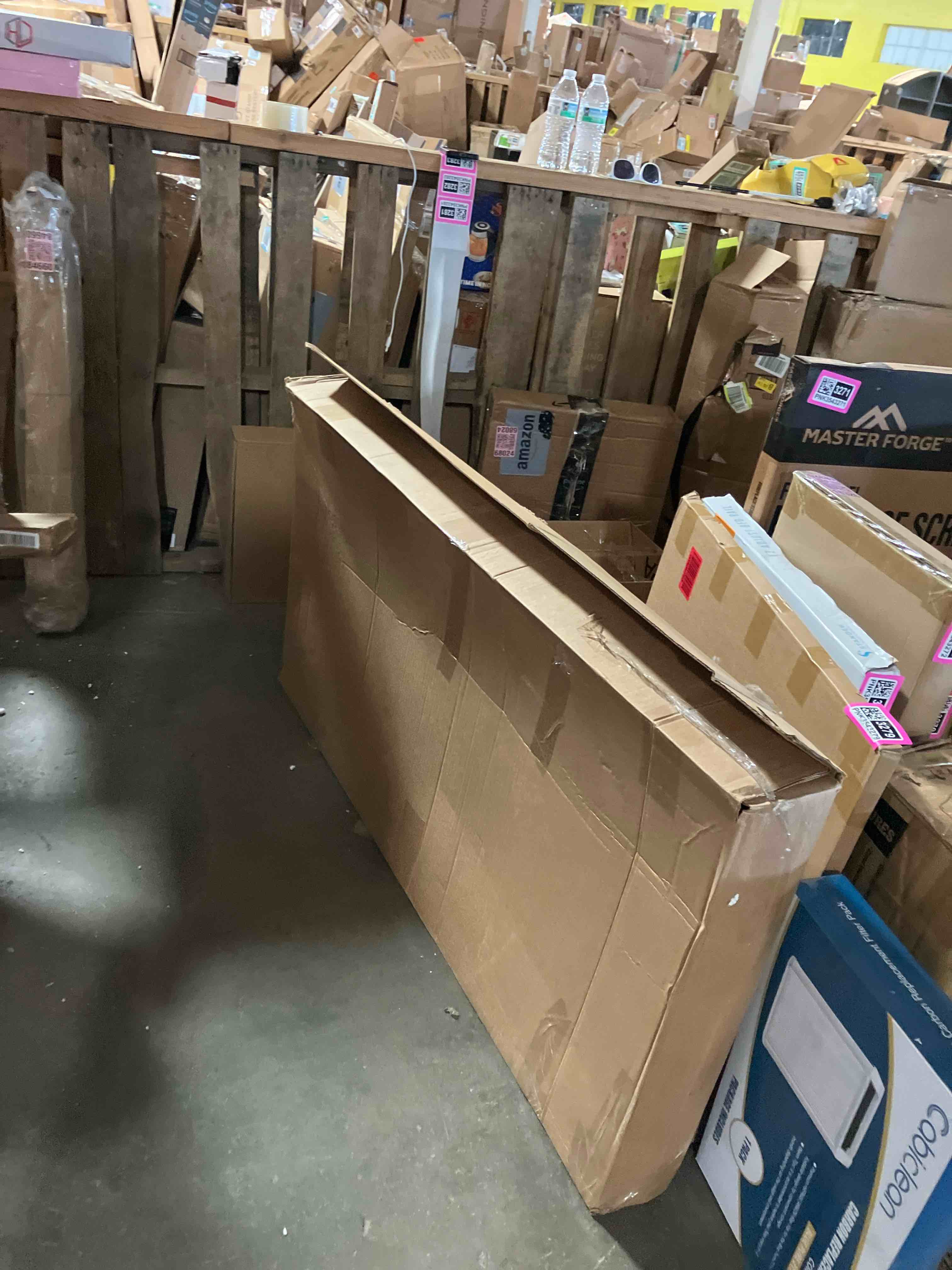 https://s3.amazonaws.com/lotting-images-prod/phillipi/PNK3543281_1753275876909.jpeg