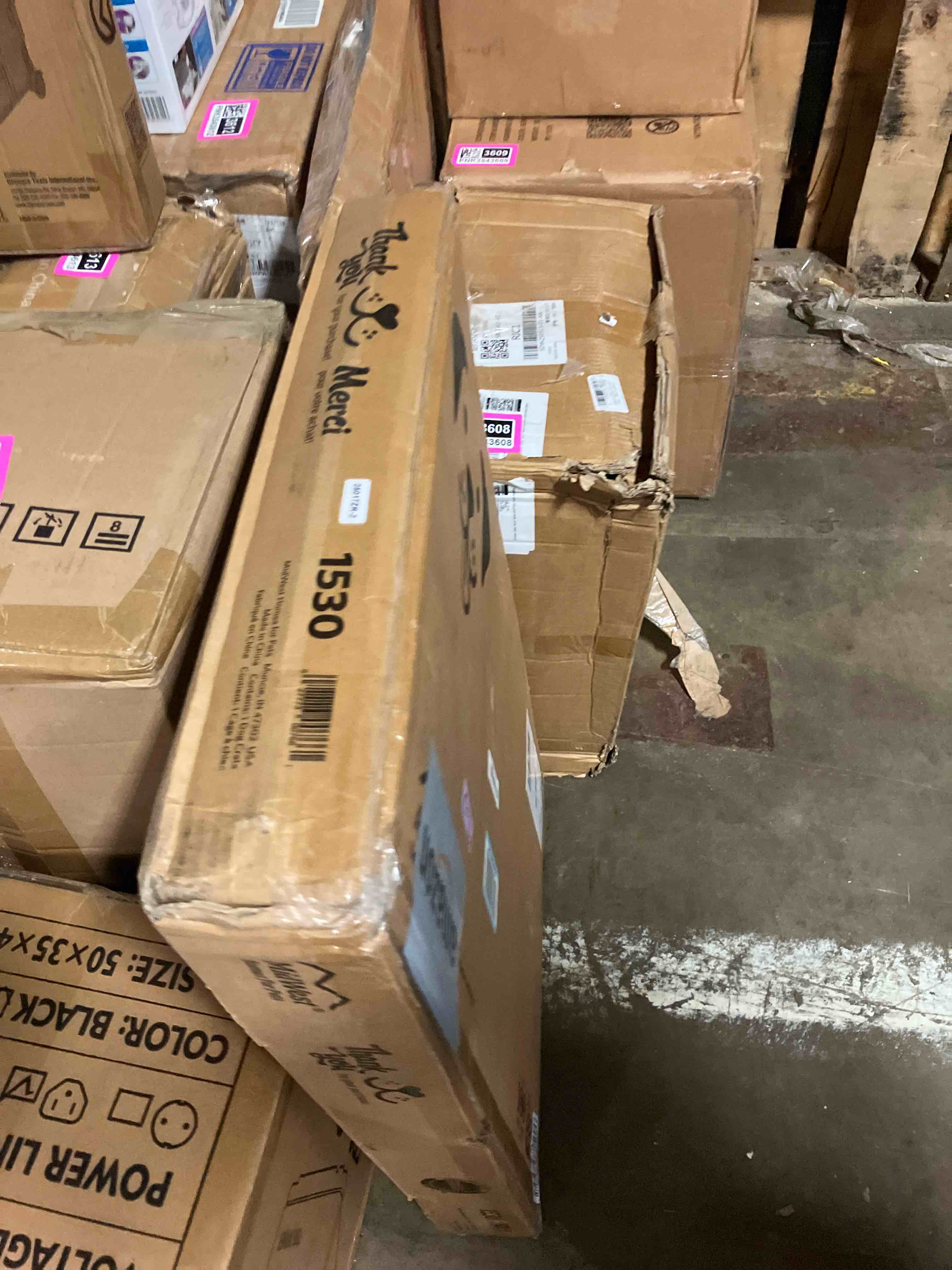 https://s3.amazonaws.com/lotting-images-prod/phillipi/PNK3543605_1753377224393.jpeg