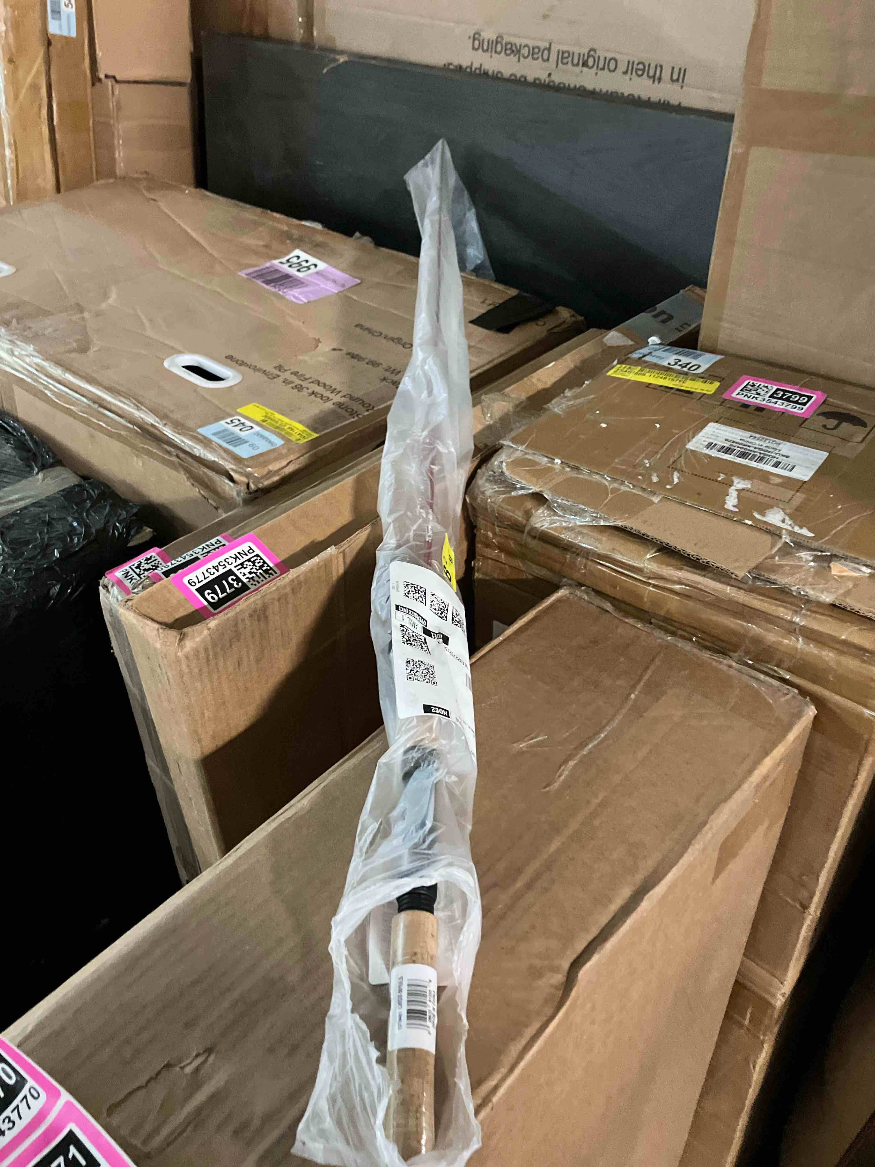 https://s3.amazonaws.com/lotting-images-prod/phillipi/PNK3543772_1753717758623.jpeg
