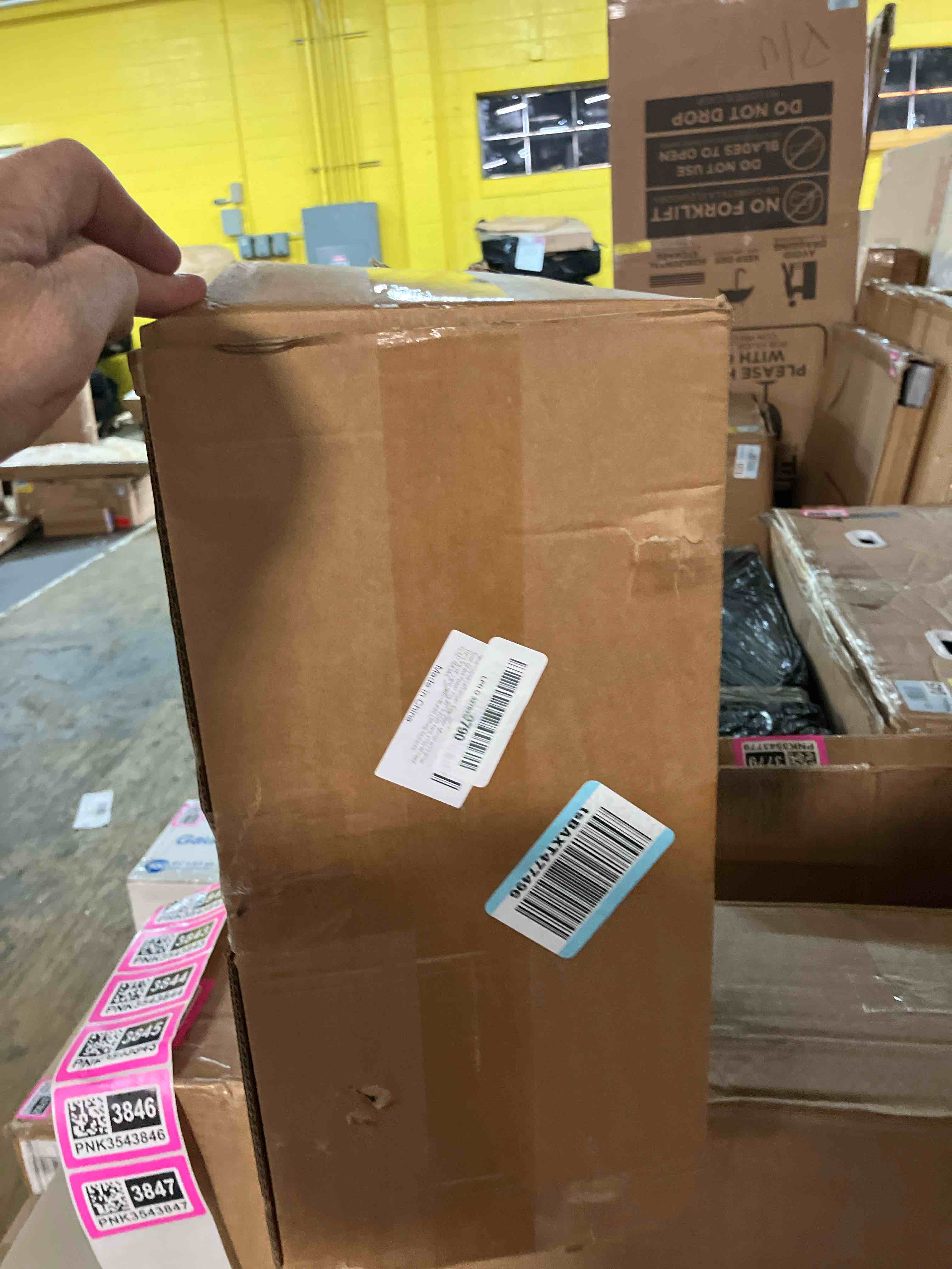 https://s3.amazonaws.com/lotting-images-prod/phillipi/PNK3543847_1753719050721.jpeg