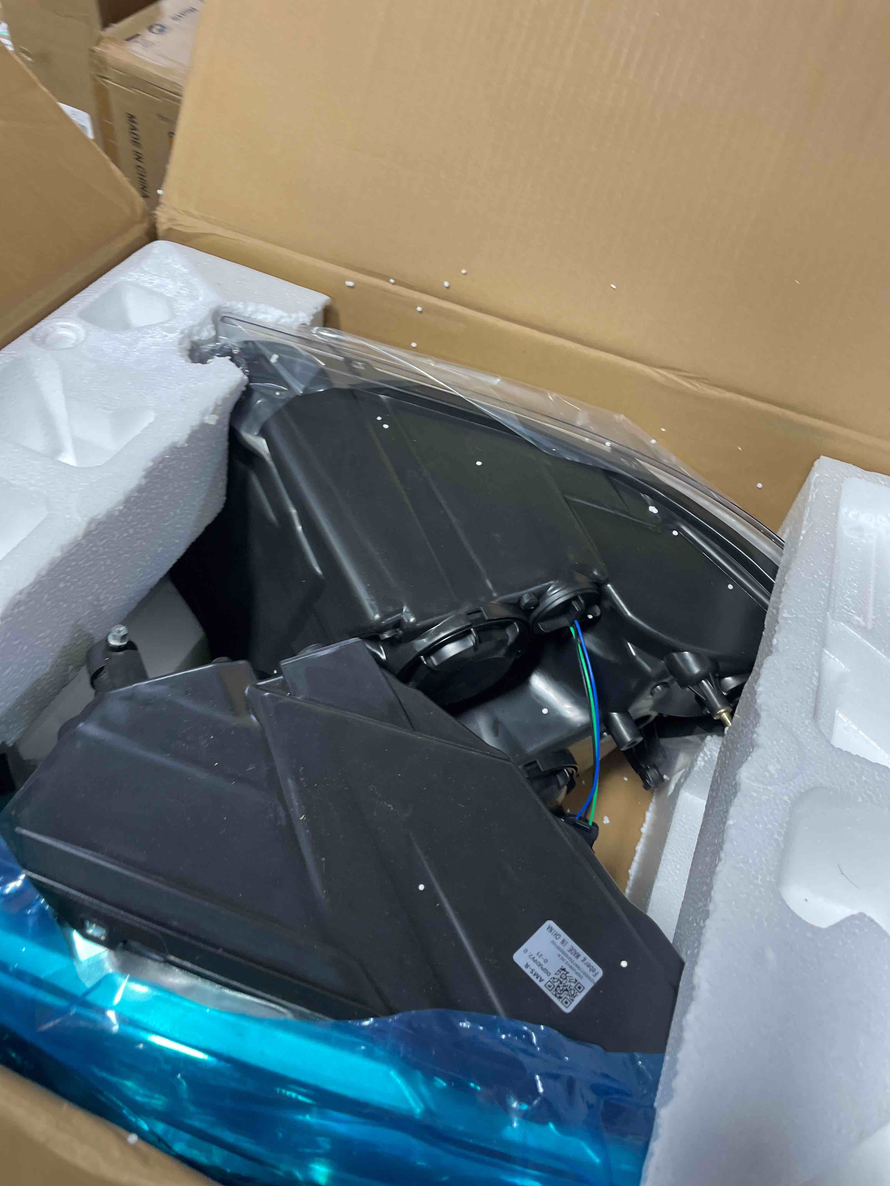 Condition photo showing New/Like New for Headlights for 2009-2018 Dodge Ram 1500, for 2010-2018 Dodge Ram 2500 3500 with High/Low beam Bulbs, Driver & Passenger Side(ONLY fit Quad-Hole Single Headlight) Chrome - With H/L Beam Bulbs OE Replacement