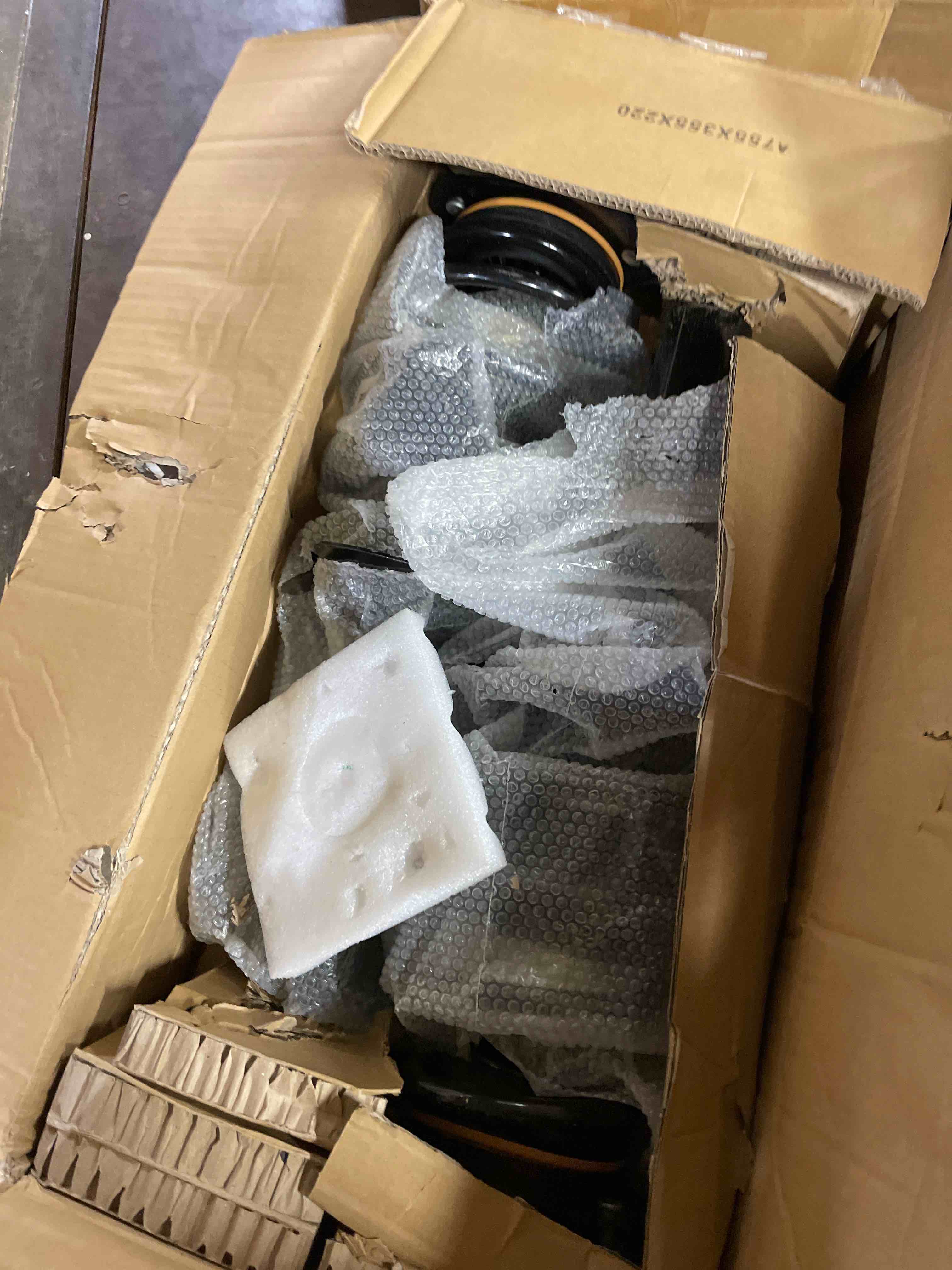 Condition photo showing New/Like New for MaXpeedingrods 2 Pc Rear Shock Absorbers for 2007-2017 Nissan Altima 