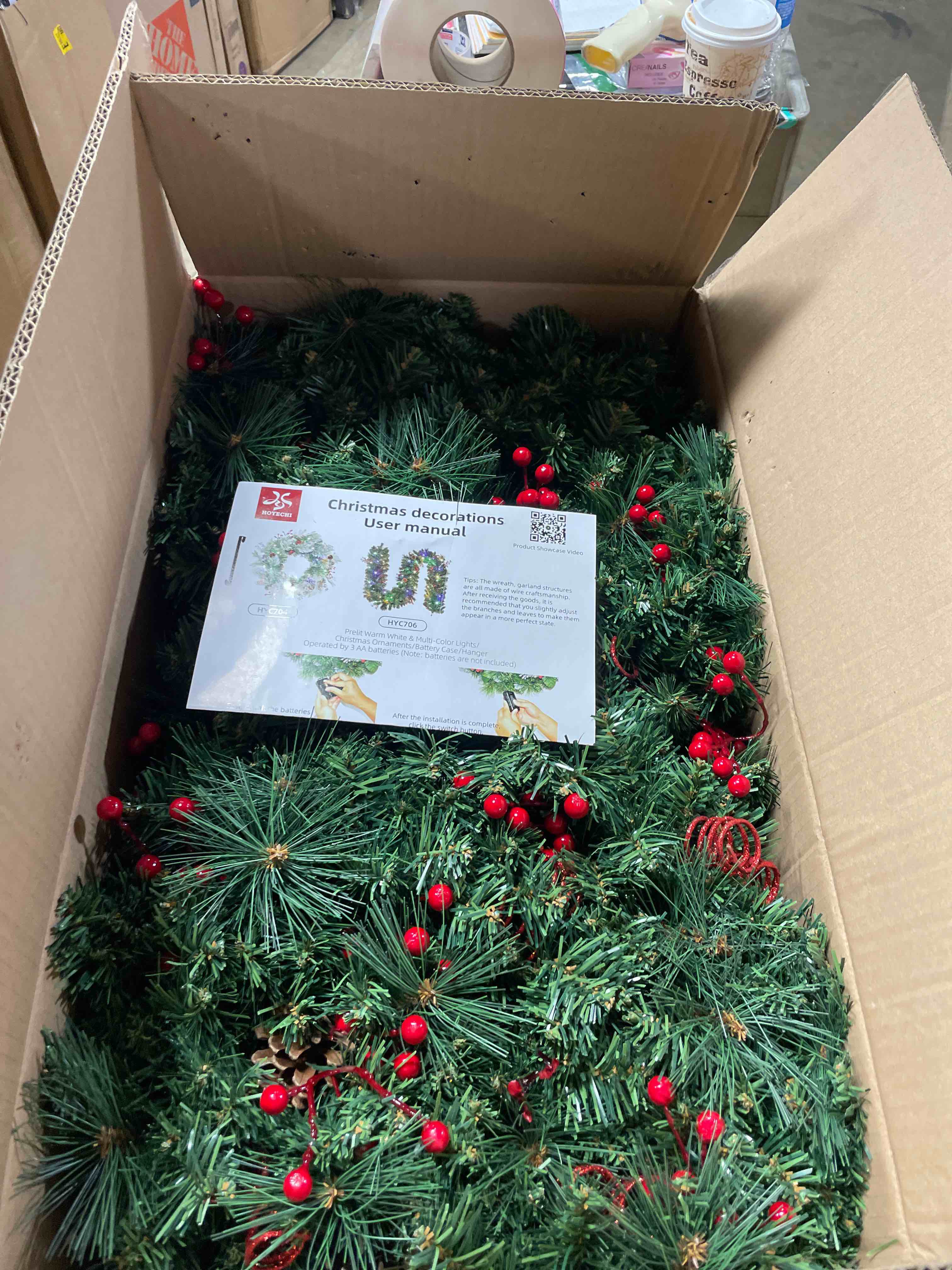 Condition photo showing New/Like New for HOYECHI Set of 2 Prelit Christmas Garlands - 9FT Each with 50 LED Lights & Red Berries, Battery Powered with 8 Lighting Modes, Holiday Garland for Stairs, Fireplace, Door Frame 2 Piece Dark Green