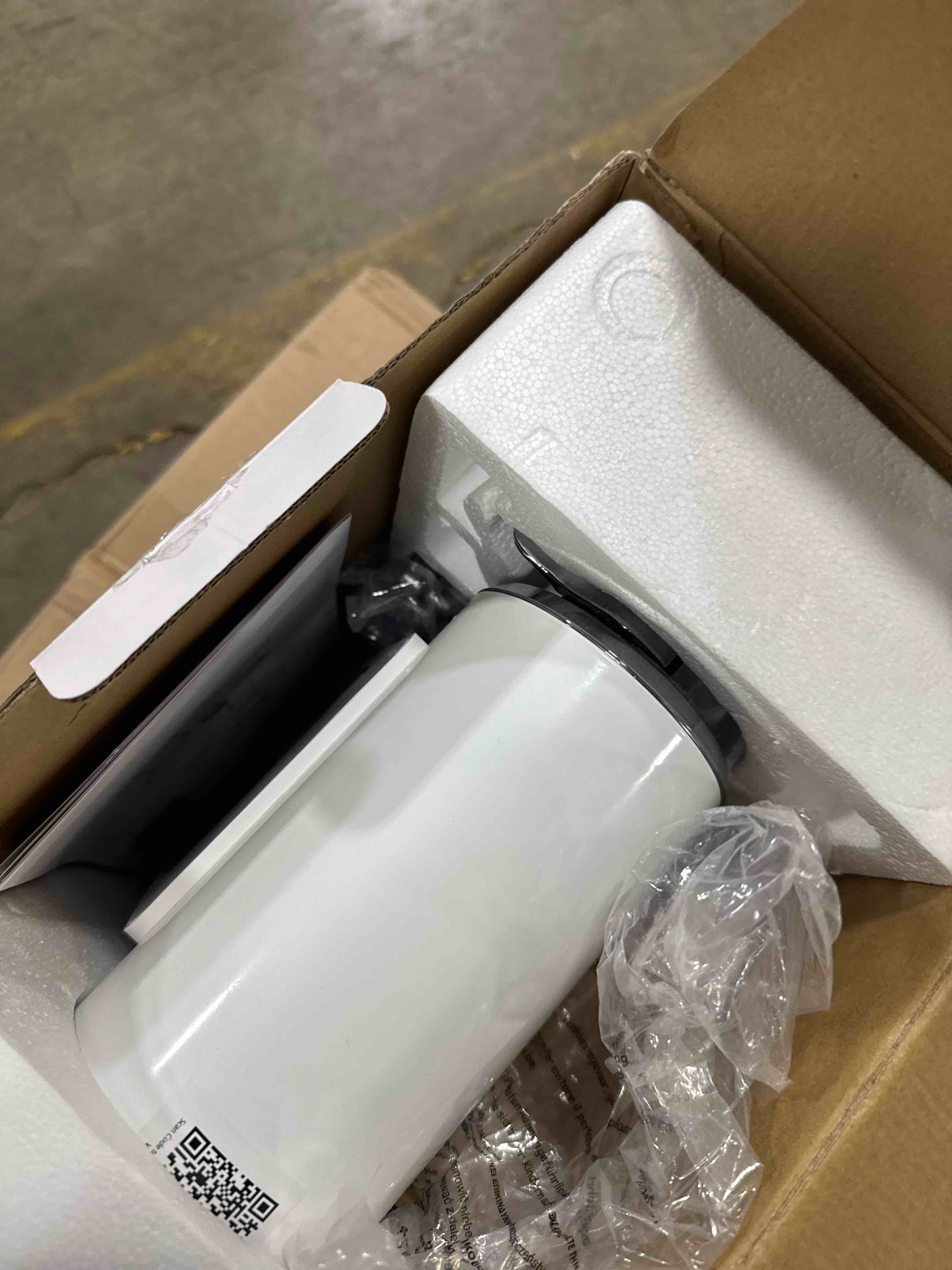 Condition photo showing New/Like New for Meat Grinder, Electric Meat Grinder with Sausage Stuffer Maker & Kubbe Kit, Metal-Body Meat Mincer with 3 Stainless Steel Grinding Plates & 2 Blades for Home Kitchen Using