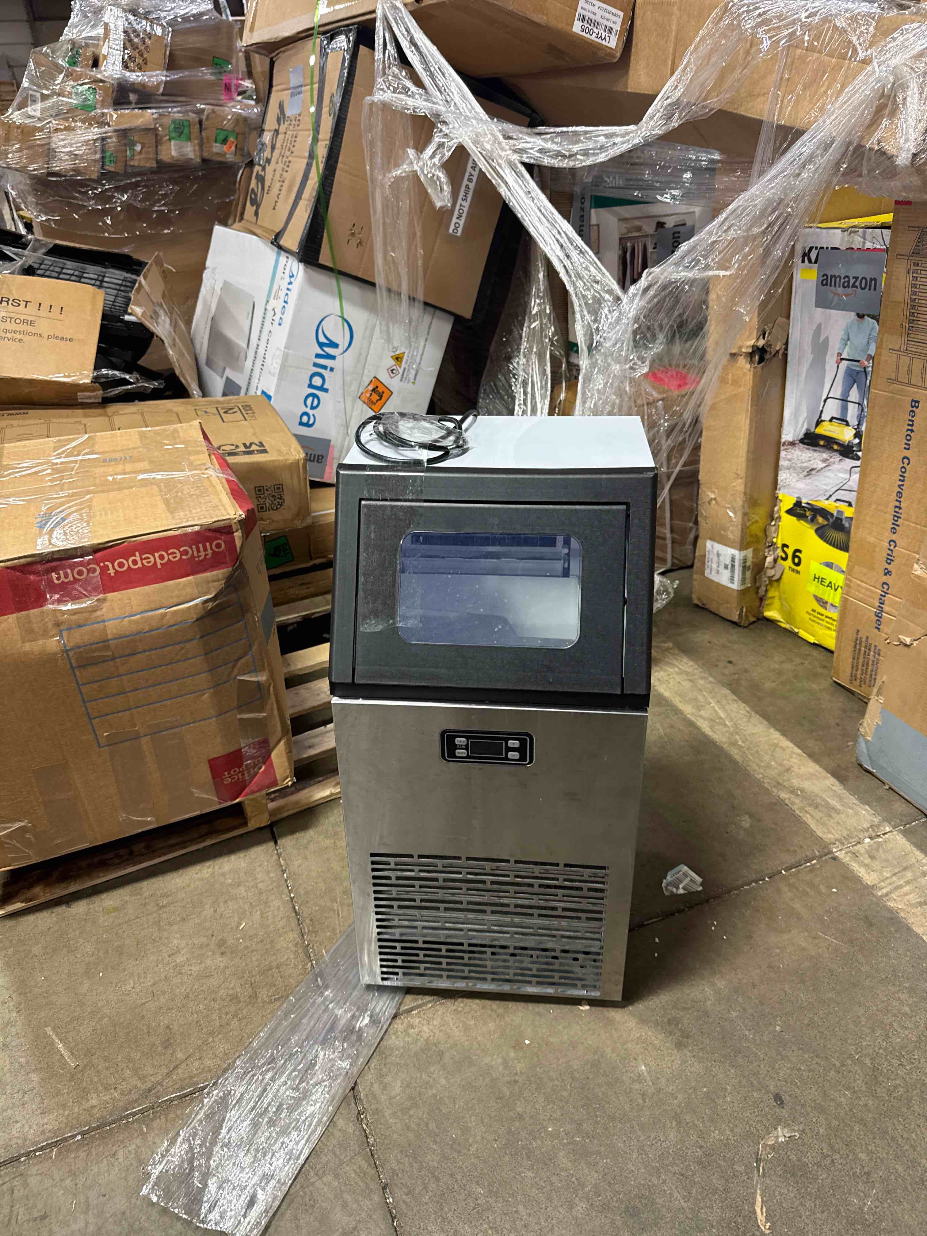Condition photo showing Good Condition for kismile commercial ice machine, 100lbs/24h, 45 cubes/batch in 11-20 mins, stainless steel freestanding with dual self-cleaning & 2 water inlet modes for restaurant/bar/home/office offices