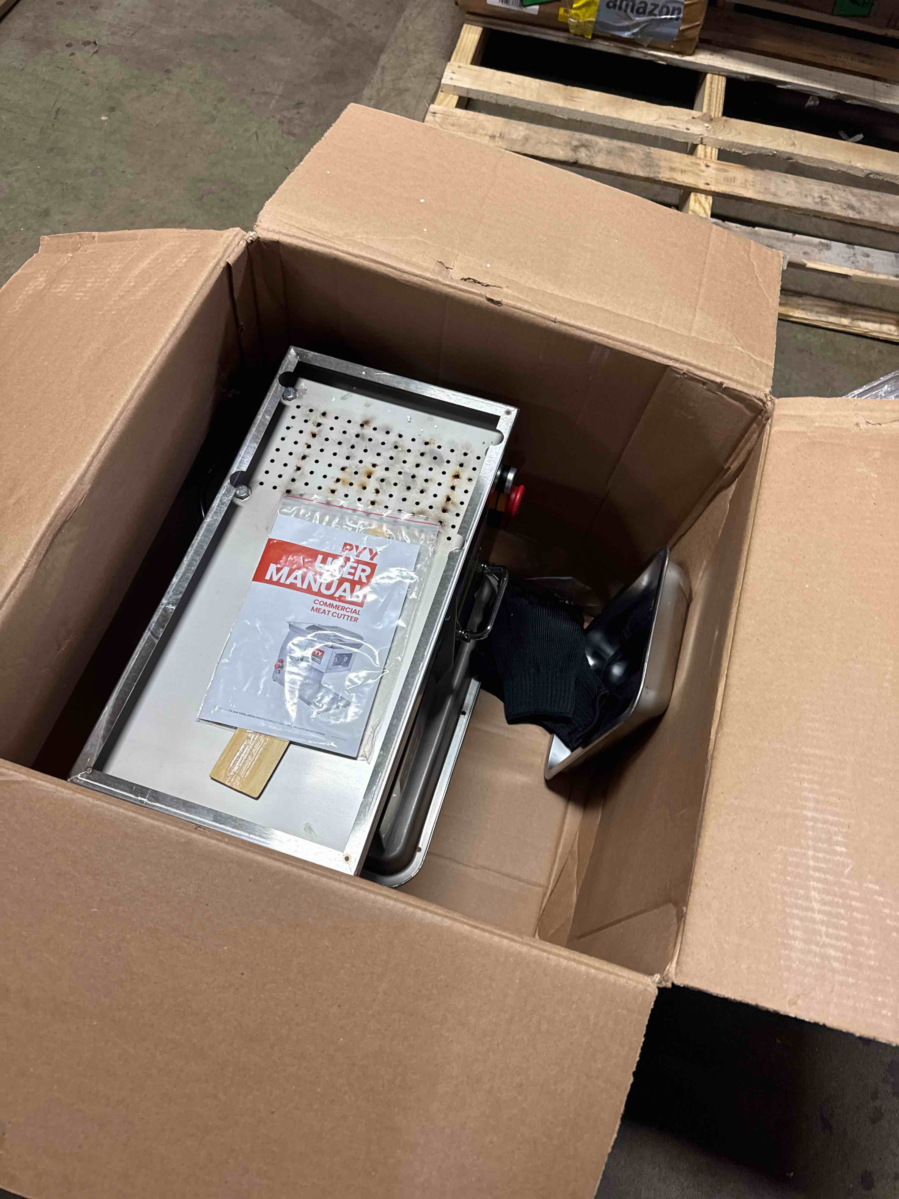 Condition photo showing Good Condition for pyy commercial meat cutter machine - 1100lb/h 800w electric meat cutting machine, meat shredding machine 3mm blade commercial meat slicer stainless steel for kitchen restaurant