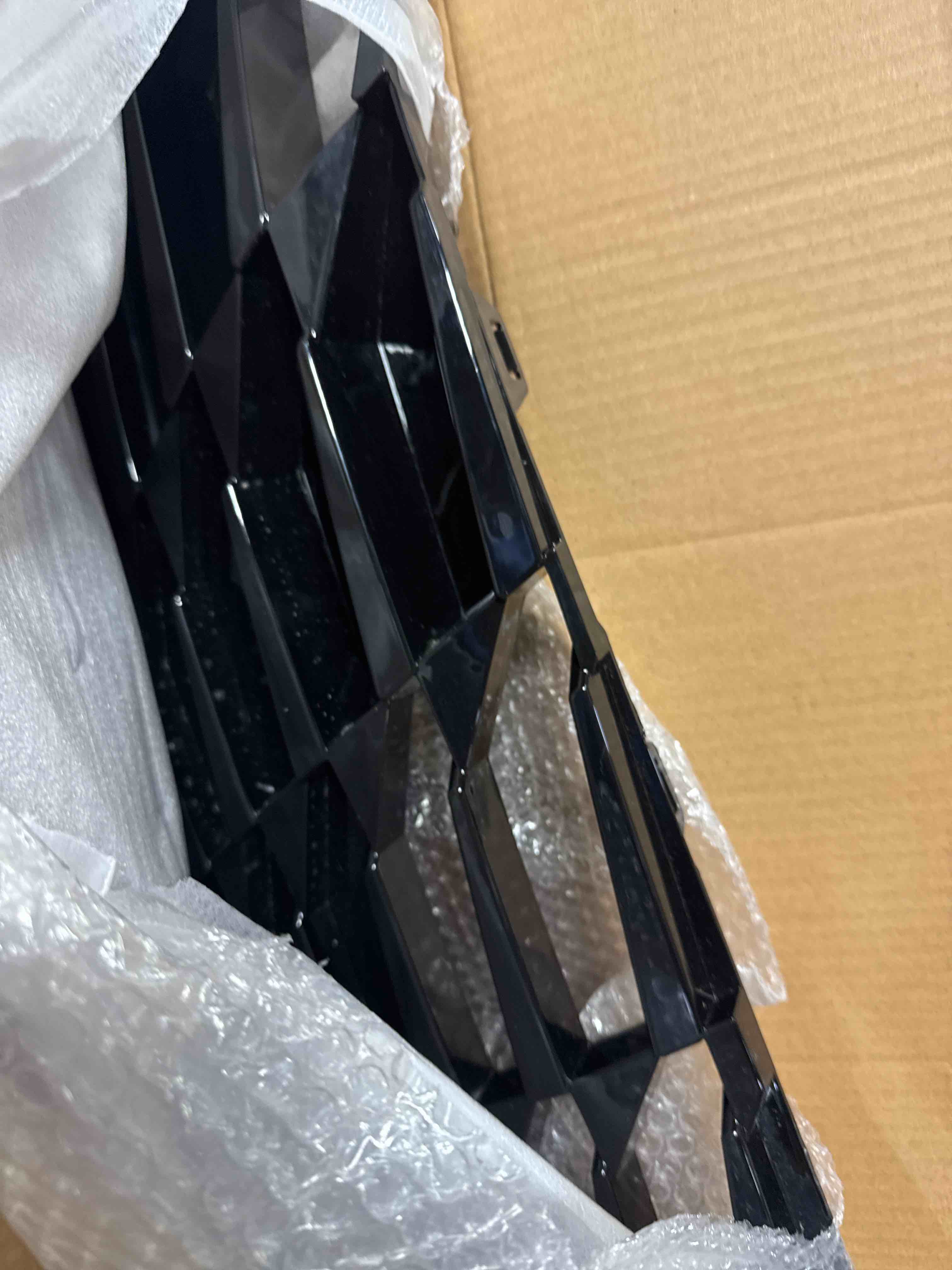 Condition photo showing Good Condition for black front bumper grille fits 2021 2022 2023 hyundai elantra sedan