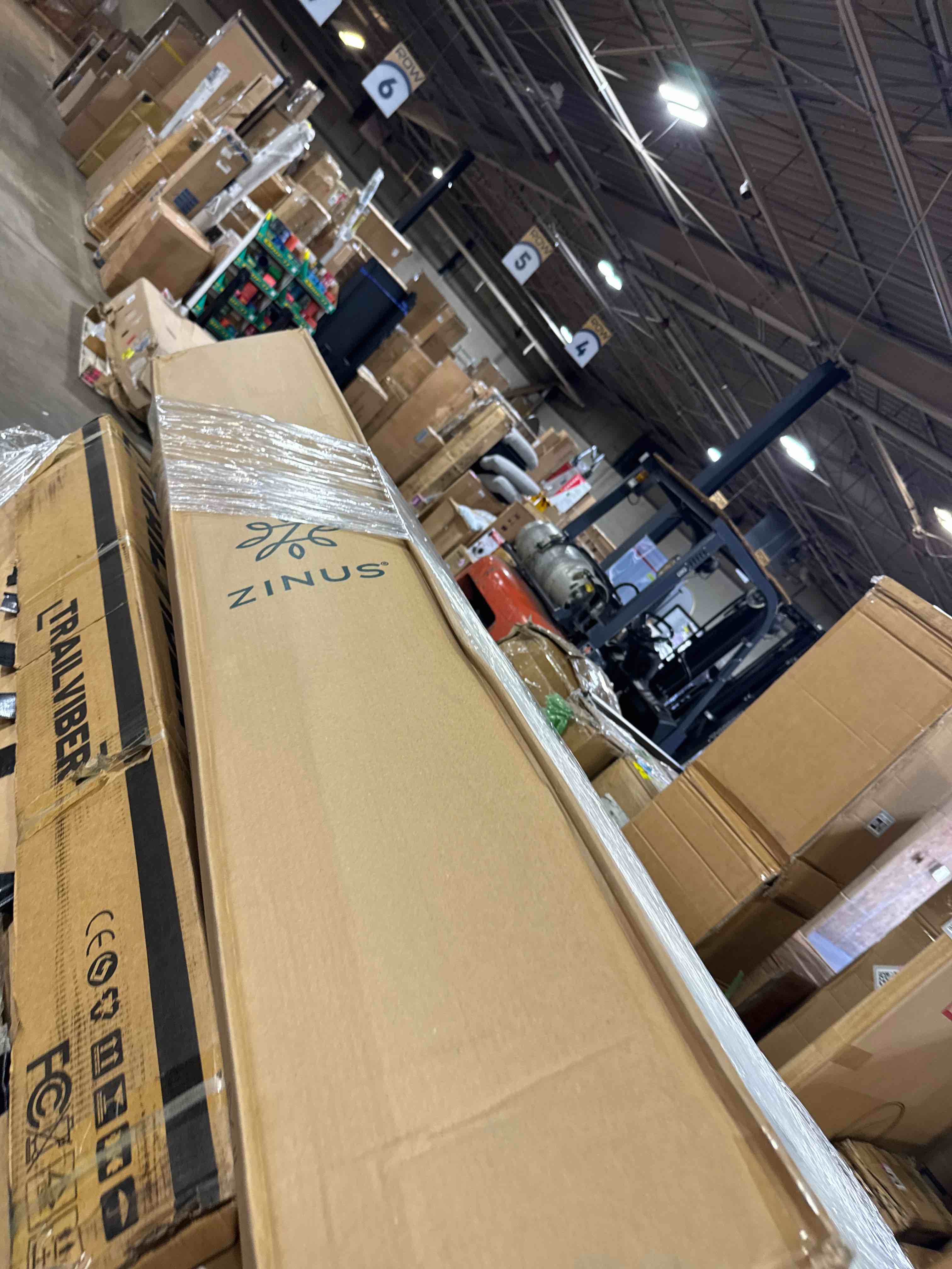 Condition photo showing New/Like New for zinus 10 inch green tea essential memory foam mattress [new version], queen, fiberglass free, medium feel, breathable airflow memory foam, certified safe foams & fabric, mattress in a box