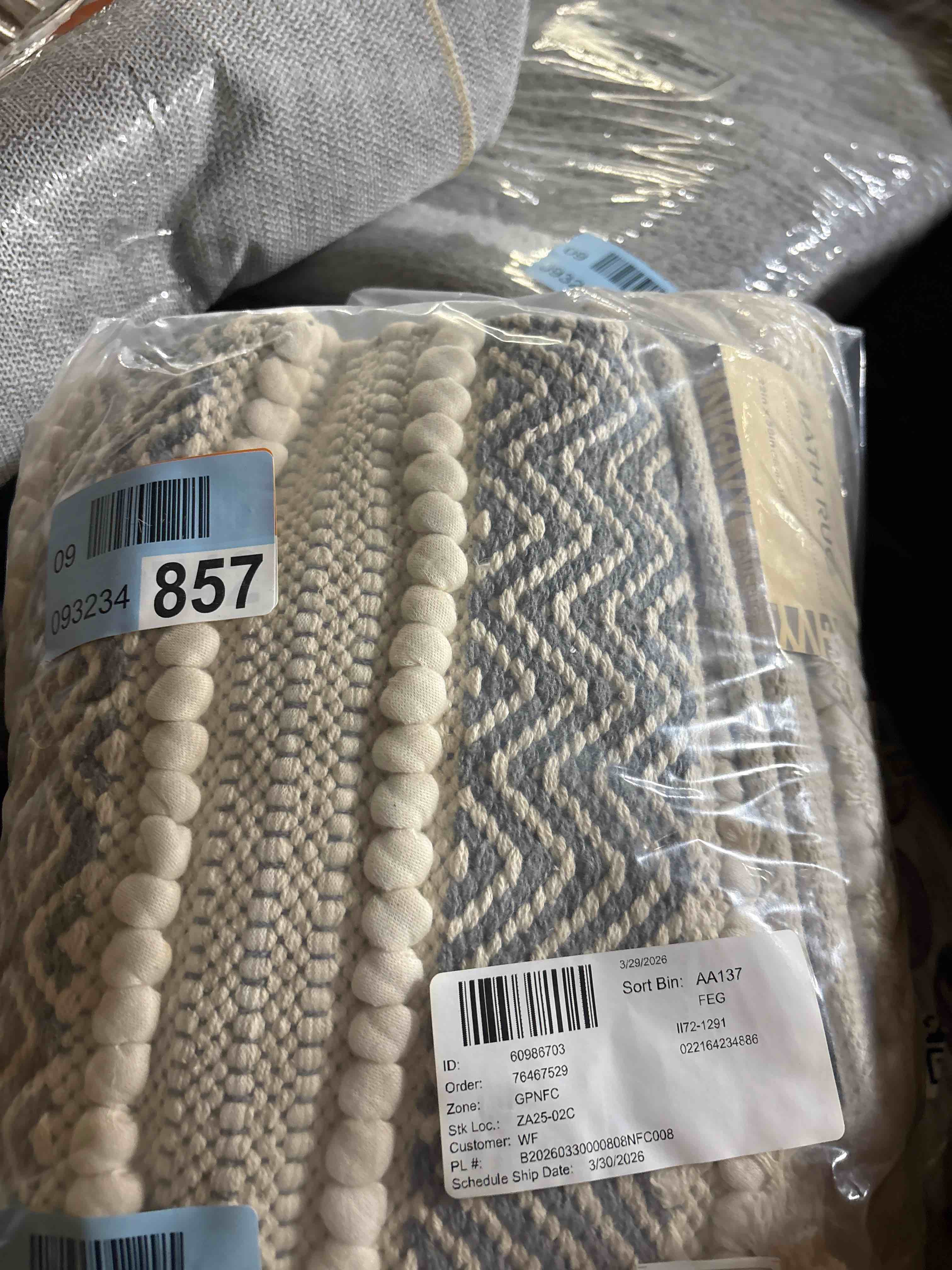 Condition photo showing New/Like New for ink+ivy bath rug hand-woven texture shaggy striped soft & water absorbent, boho bathroom décor bath-mats, non-slip absorbent quick dry mats for tub, shower room, asher, 22x58 grey
