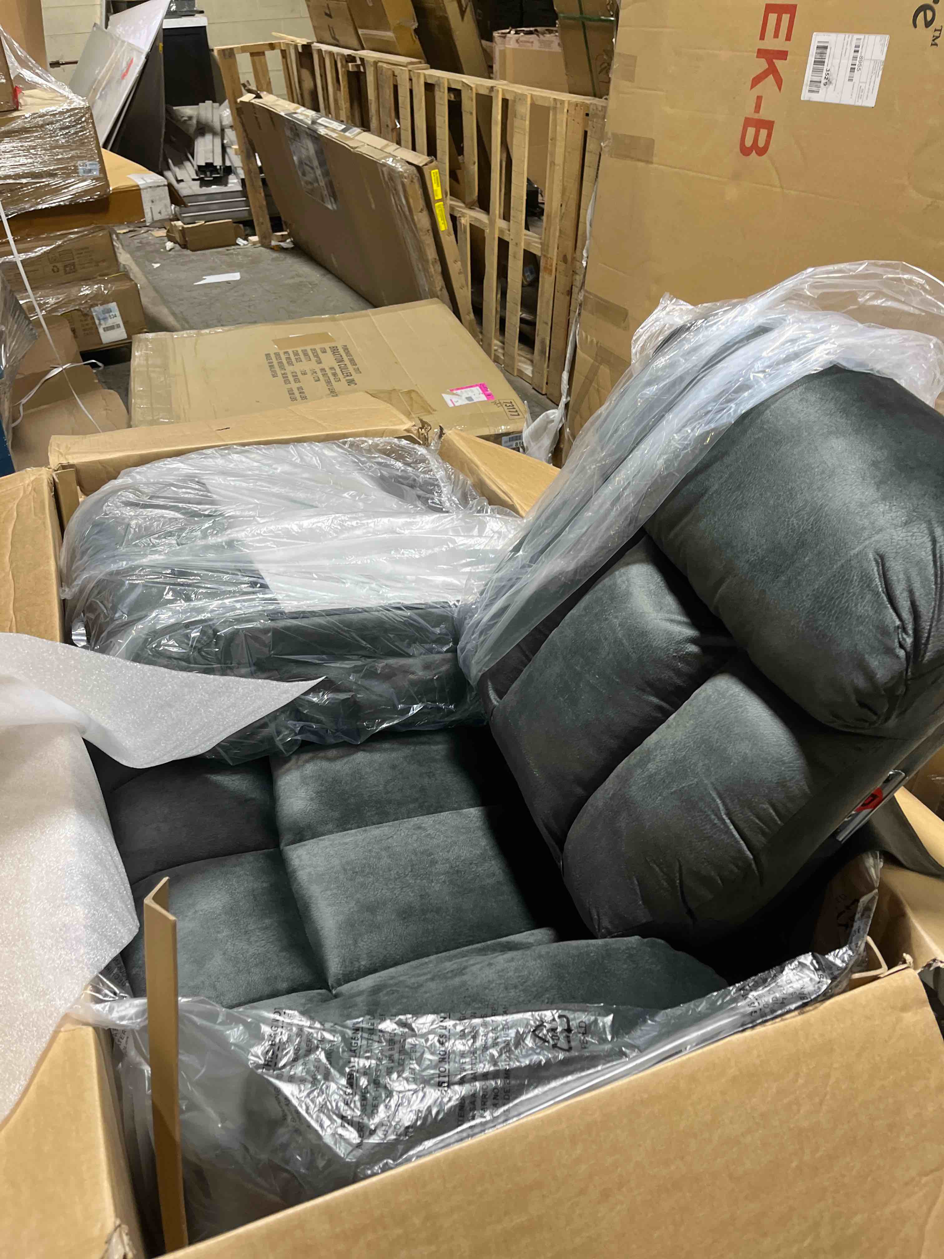 Condition photo showing Good Condition for canmov manual reclining sofa set, 3 pieces sofa set, manual recliner chair, reclining loveseat and 3-seat sofa for living room, furniture set, grey 