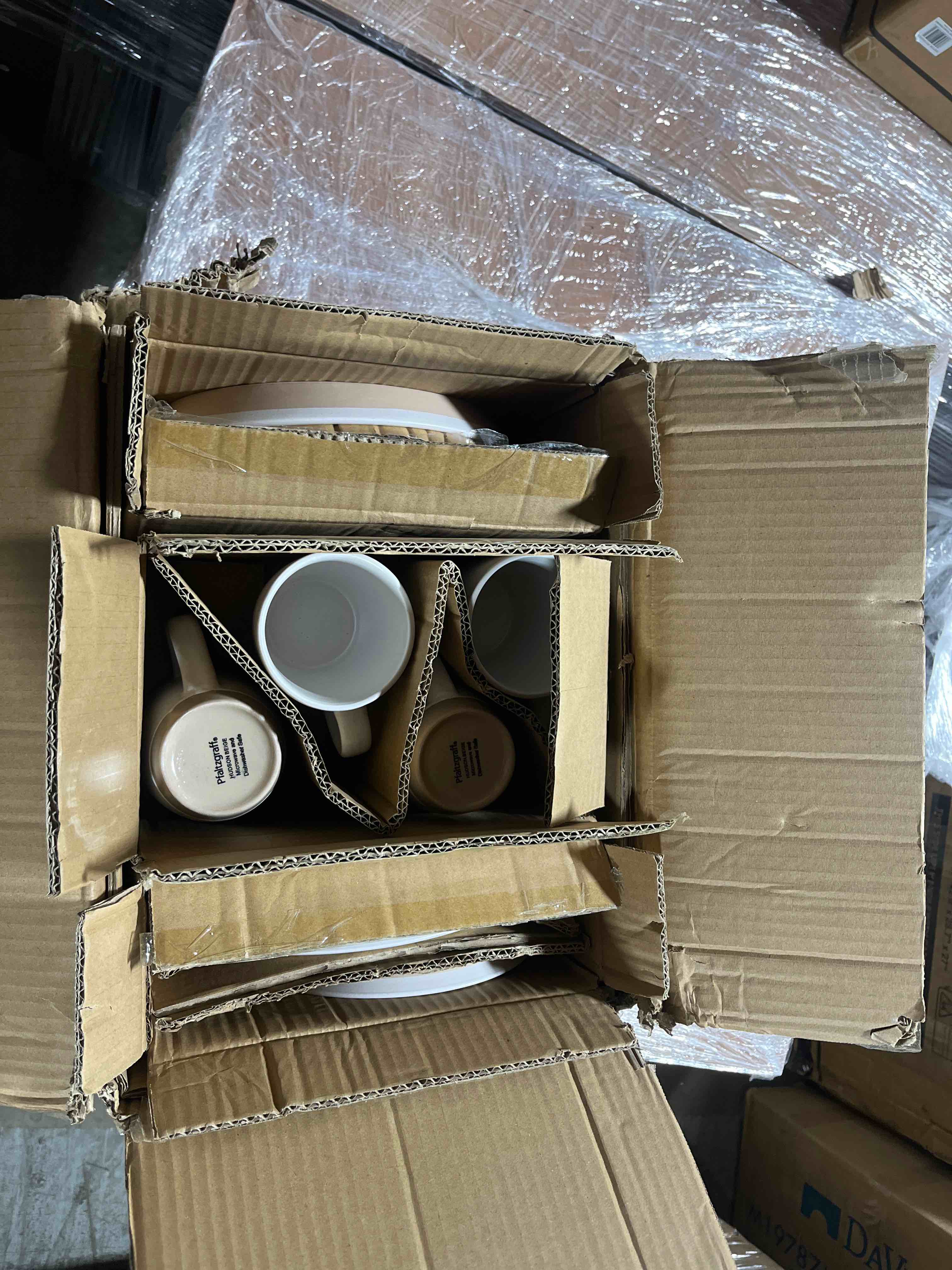 https://s3.amazonaws.com/lotting-images-prod/phillipi/PNK4409200_1776865993464.jpeg