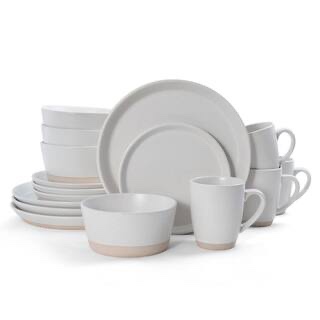 Condition photo showing New/Like New for hudson 16-piece beige stoneware dinnerware set