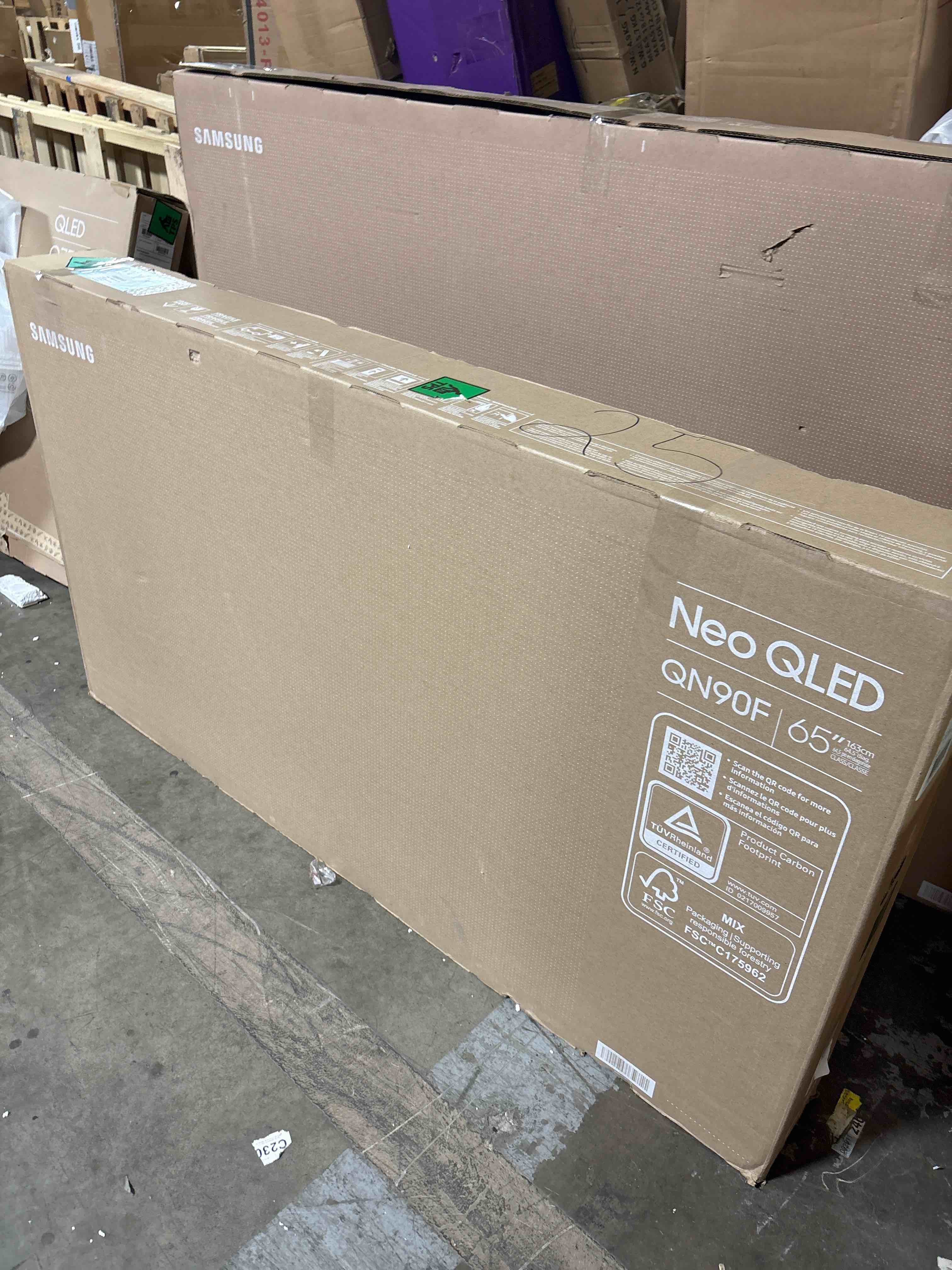 https://s3.amazonaws.com/lotting-images-prod/phillipi/PNK4409209_1776966028667.jpeg