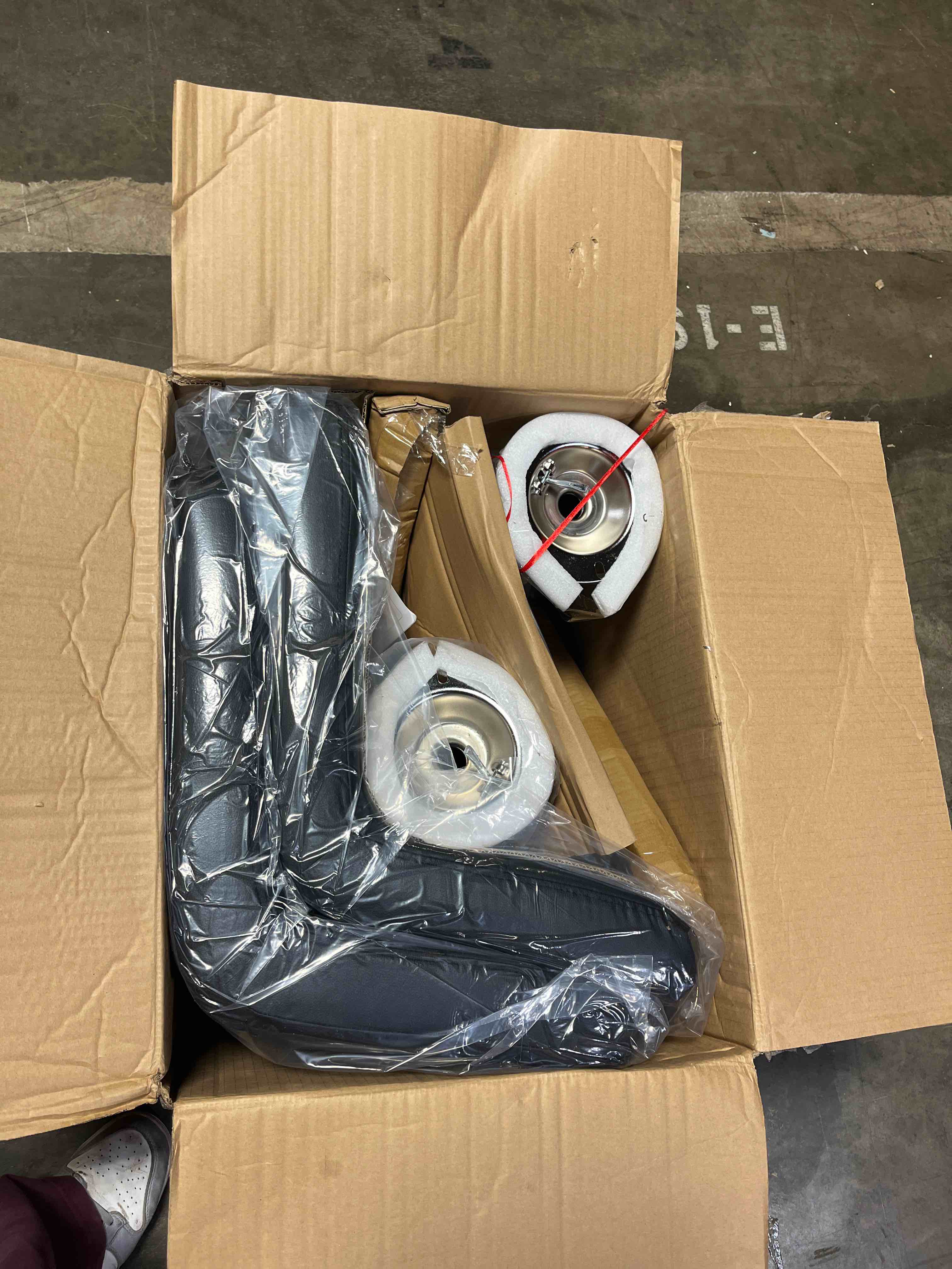 https://s3.amazonaws.com/lotting-images-prod/phillipi/PNK4409268_1777388151204.jpeg