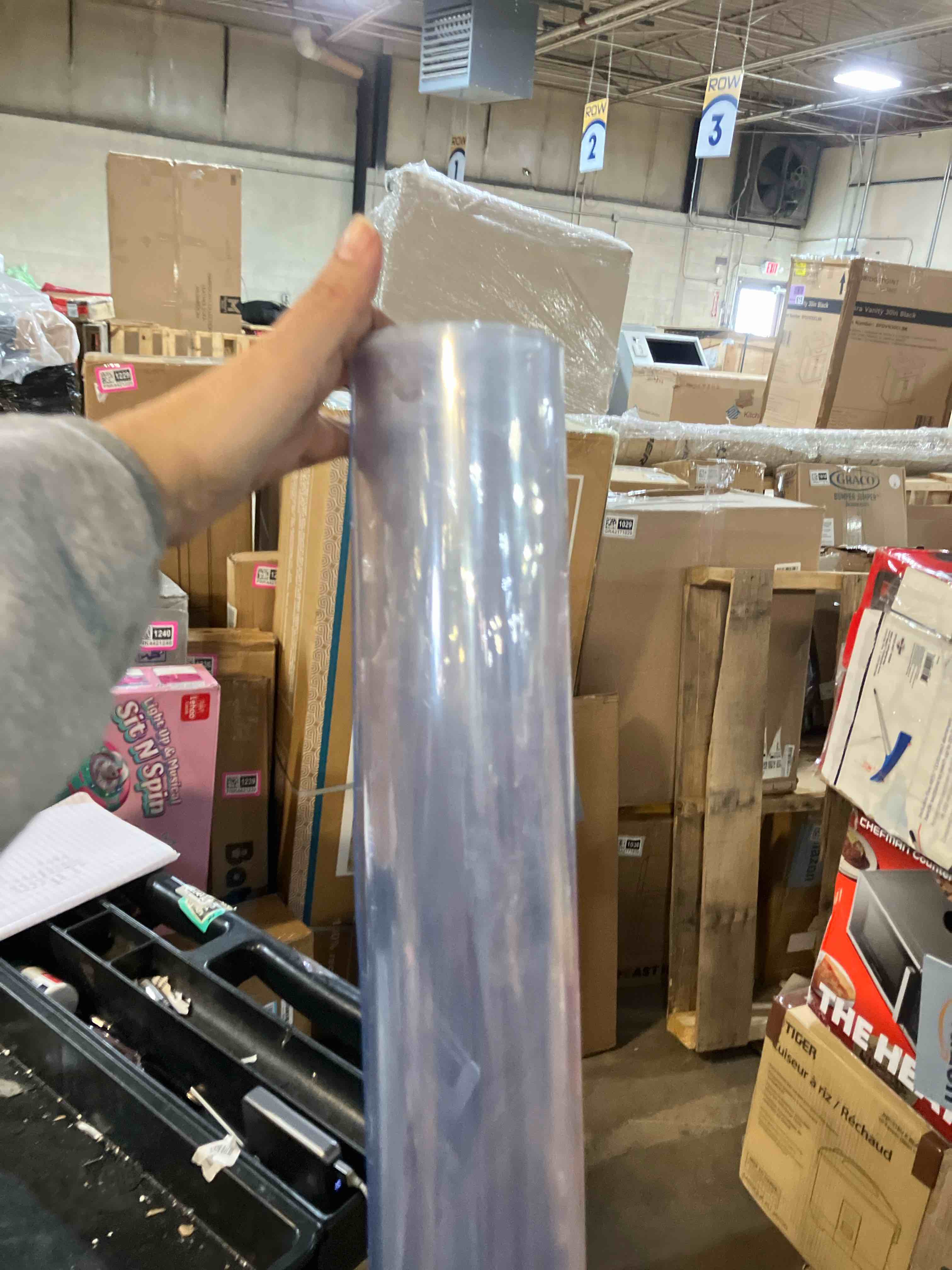 Condition photo showing New/Like New for 24x48 Inch Clear Plastic Dining Room Table Protector Crystal Desk Pad Mat for Wooden Furniture Coffee Glass End Bed Sofa Side Bar Bistro Writing Desk Top Protection Waterproof PVC Vinyl Tablecloths Clear Rectangle 1.5mm 24"x48"