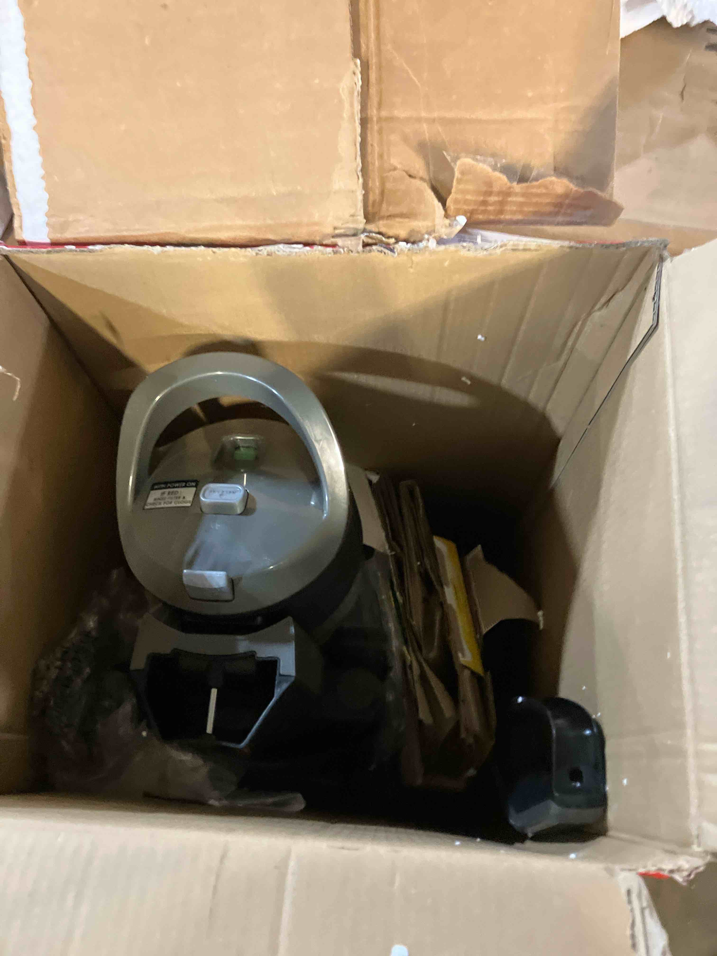 Condition photo showing Good Condition for Hoover WindTunnel Cord Rewind Pro Bagless Vacuum Cleaner, Corded Upright Vacuum Cleaner for Carpet and Hard Floor, Automatic Cord Rewind, Corded Vacuum Cleaners for Home Use