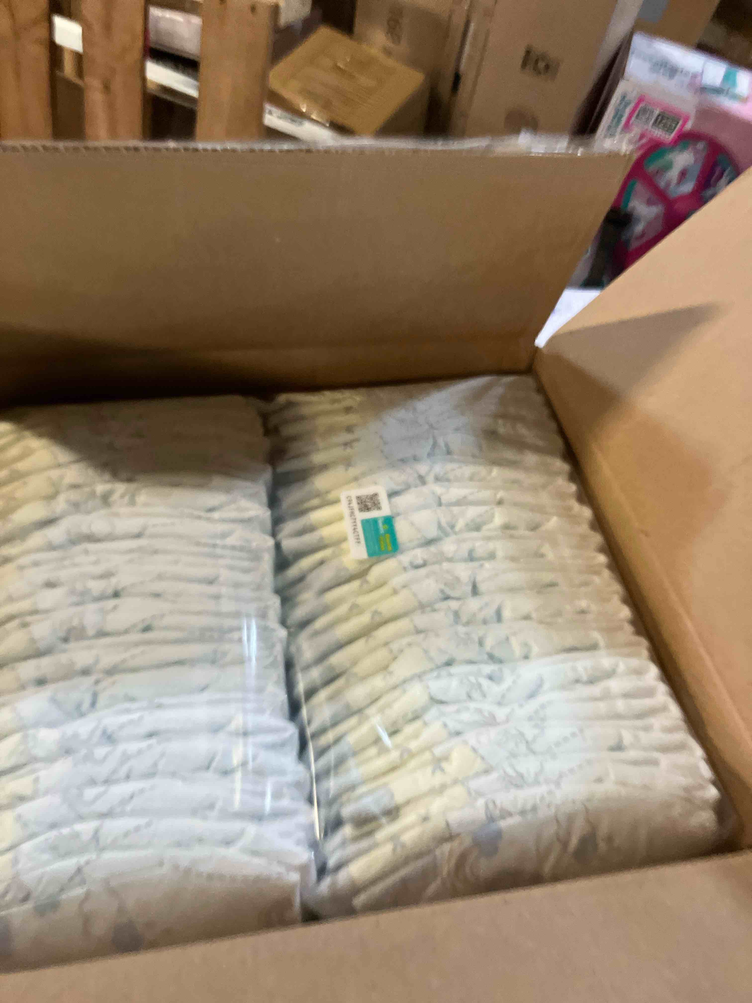 Condition photo showing New/Like New for Pampers Swaddlers Diapers Size 1  198 Count (Select for More Options)