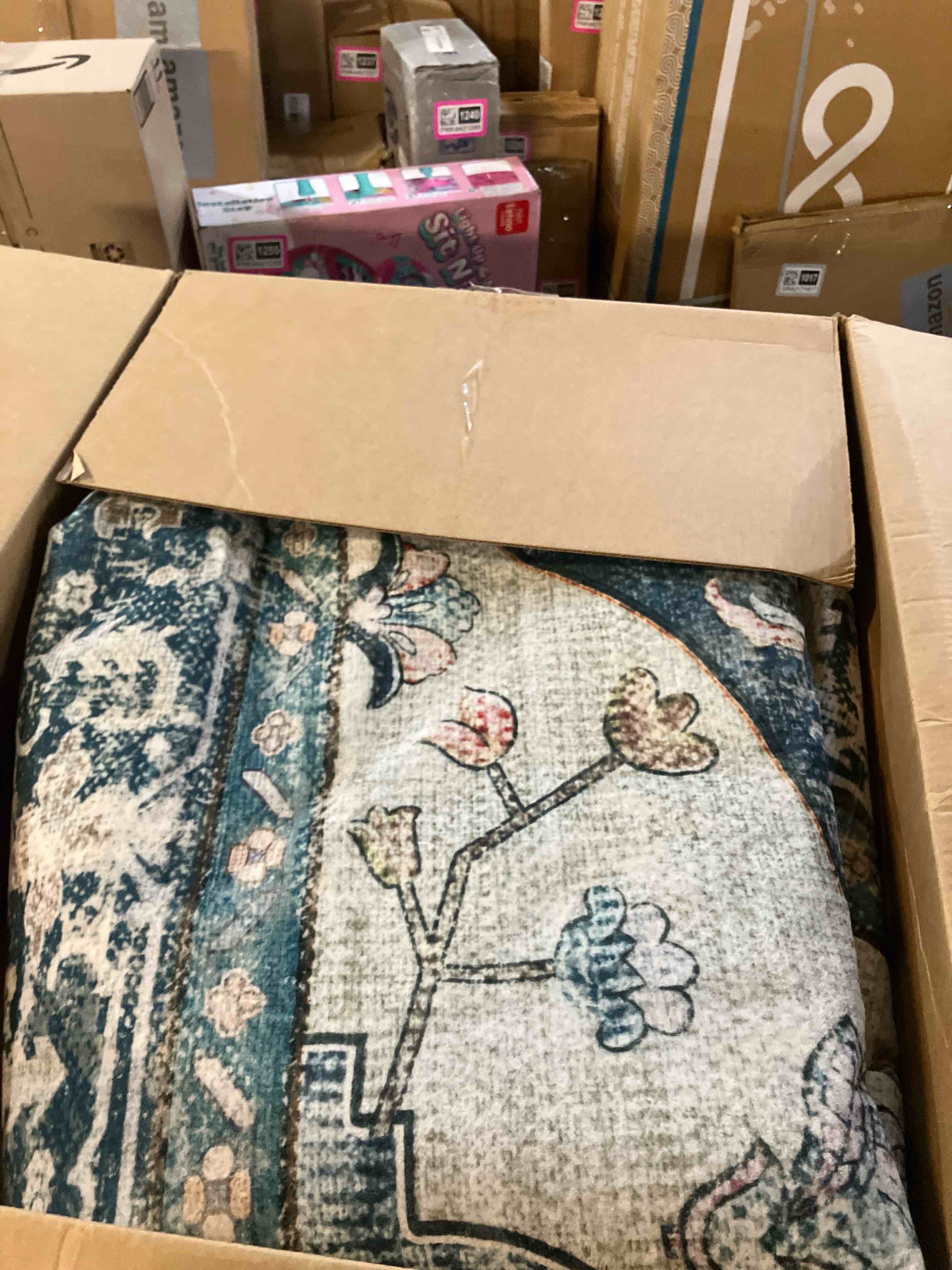 Condition photo showing Good Condition for 6x9 Area Rugs for Living Room: Washable Bedroom Rug Boho Vintage Rugs Stain Resistant Non Slip Low Pile Soft Lightweight Carpet for Kitchen Dining Room Farmhouse Nursery Kids Room Home Office