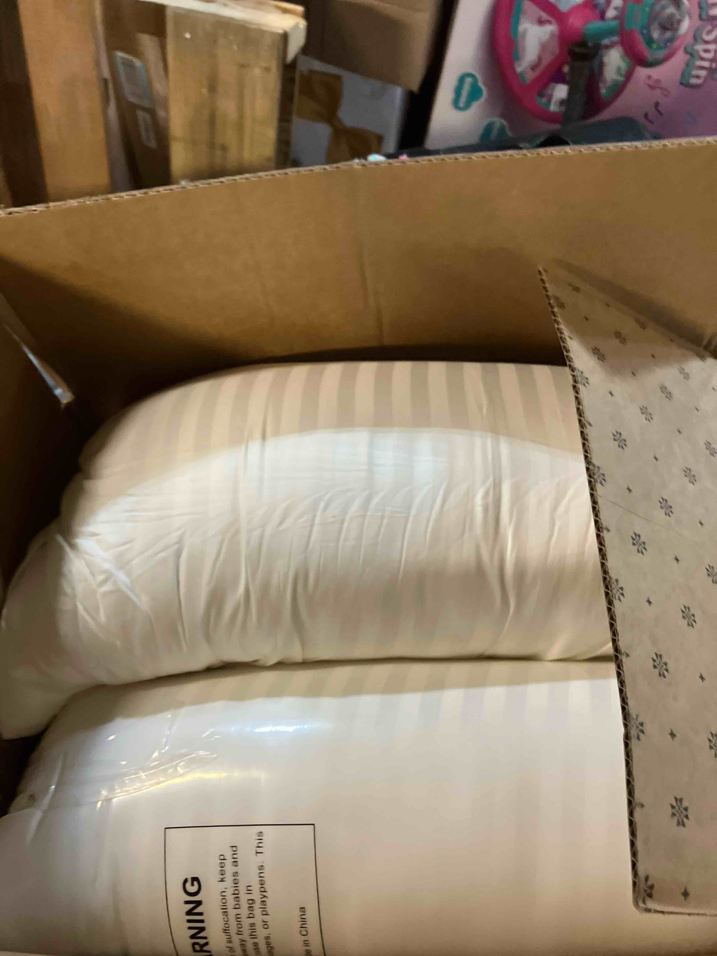 Condition photo showing Good Condition for Beckham Hotel Collection Bed Pillows Standard/Queen Size Set of 2 - Original Soft Down Alternative Pillow for Sleeping - Soft Support for Back, Stomach or Side Sleepers Queen / Standard White