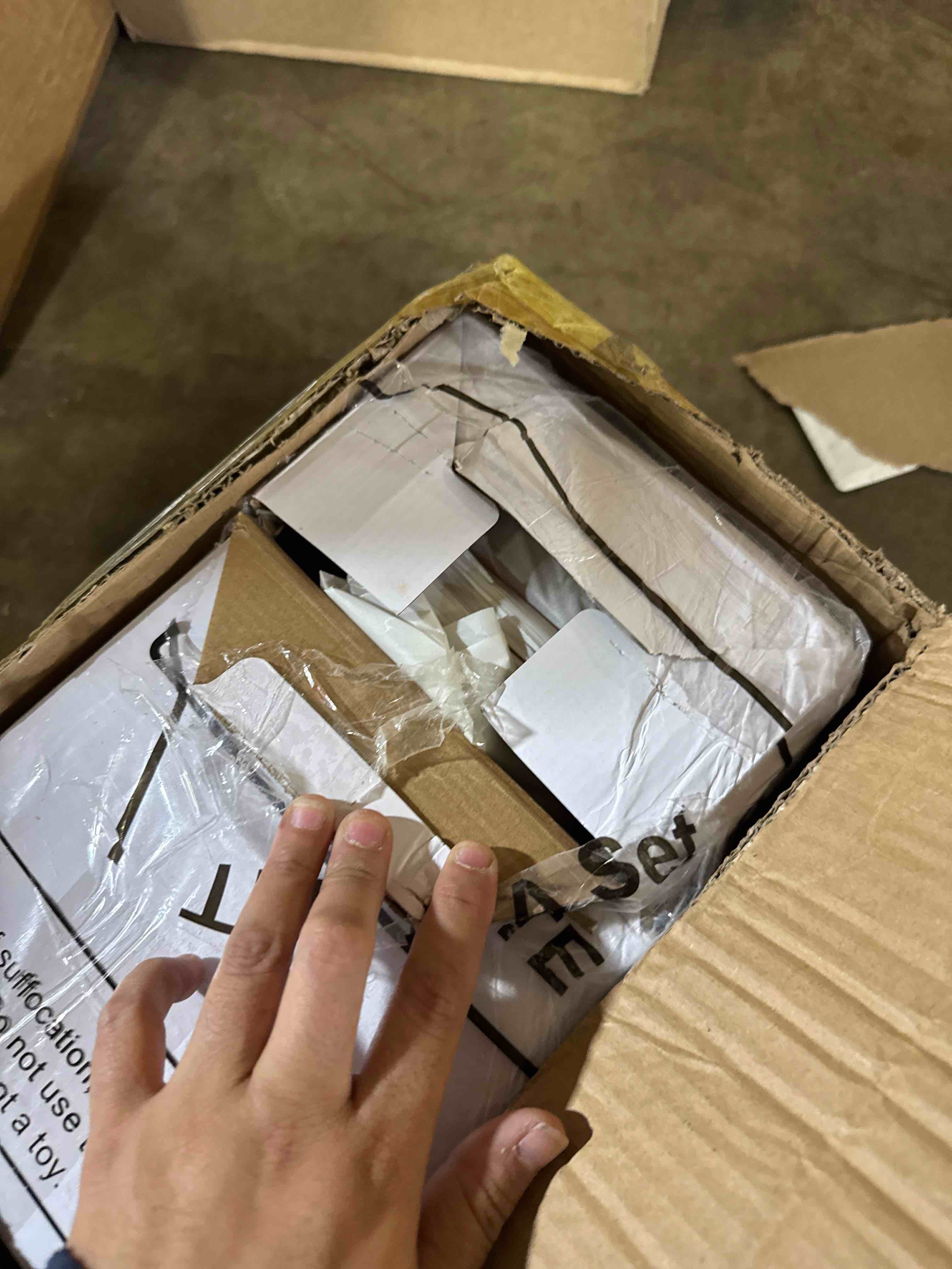 Condition photo showing Good Condition for Amylove Fire Putty Electrical Putty Pads Fire Barrier Moldable Putty Pads Firestop Pads Fire Barrier Adhesive Putty for Wall Openings Electrical Box, Red(7" x 7", 80 Pcs)