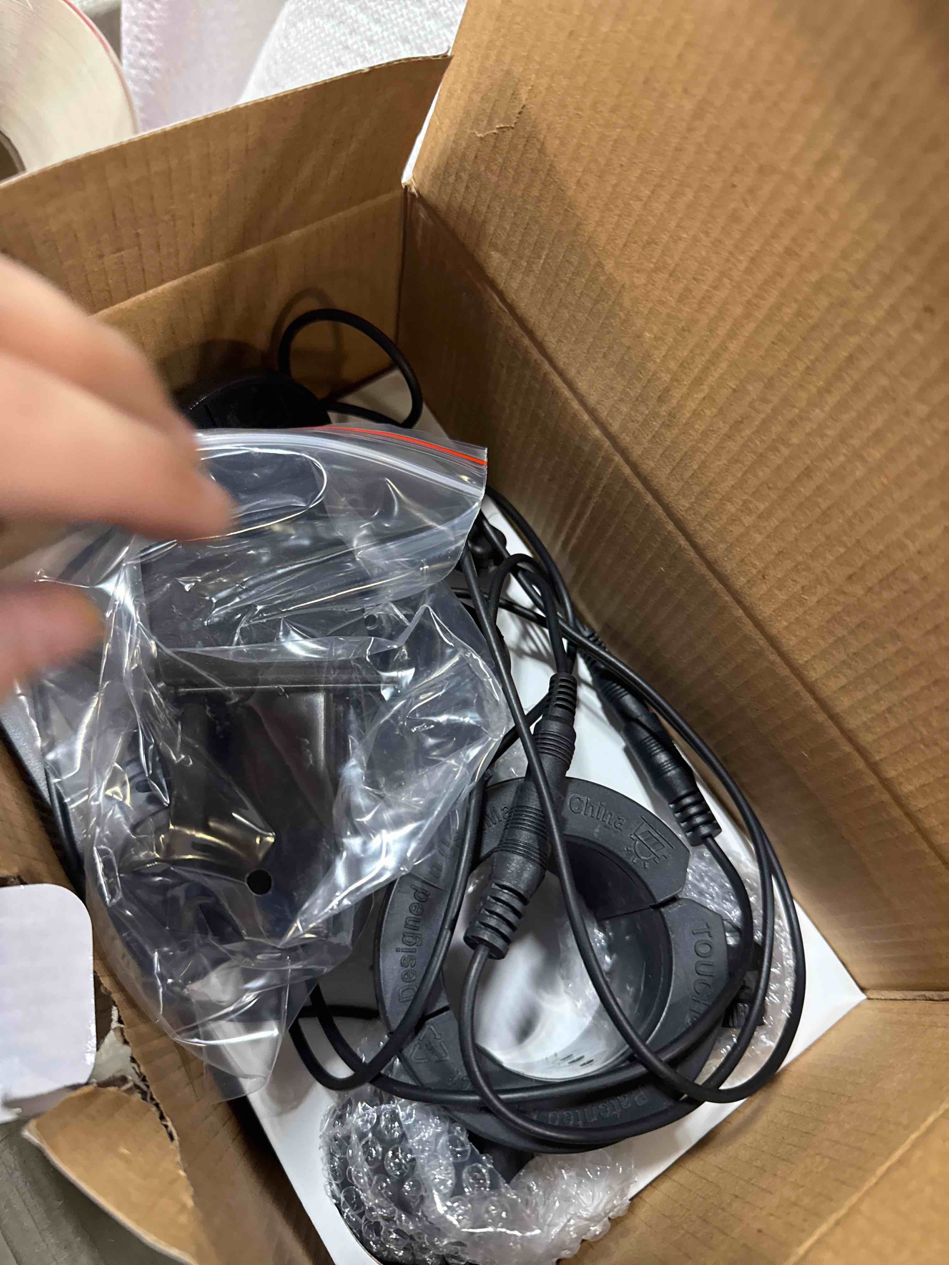 Condition photo showing Good Condition for Solar Umbrella LED Spotlight 3 Adjustable Lights Universally Fits Any Patio Umbrella