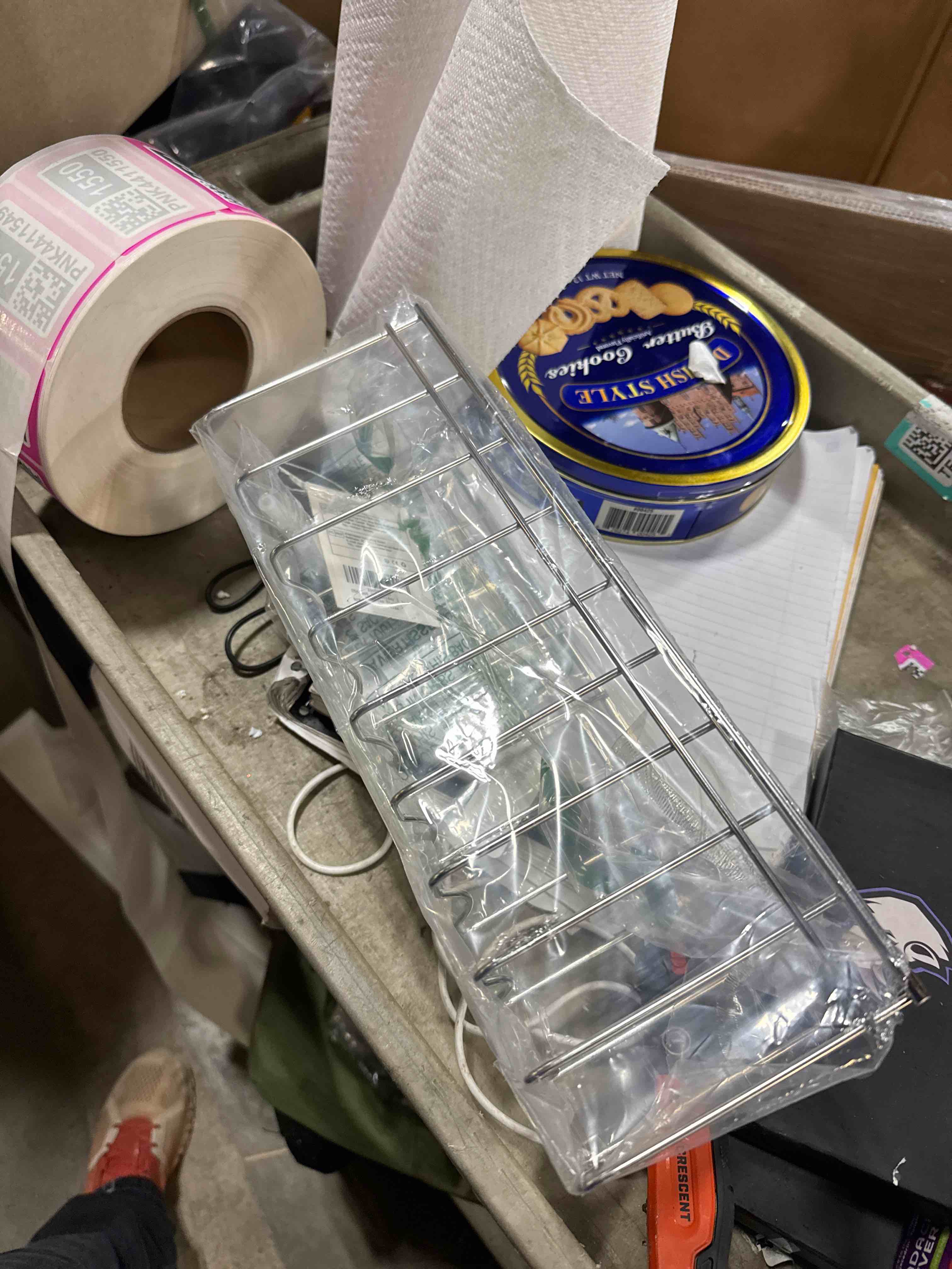 Condition photo showing New/Like New for FLSEPAMB Lid Organizer Pot Lid Organizer 10-Tier Pot Lid Rack Holder Suitable for Bakeware Dish Plate, Cutting Boards, Pots & Pans, Serving Trays, Reusable Containers in Cabinet Pantry (1 Pack) 1 Pack Fixed