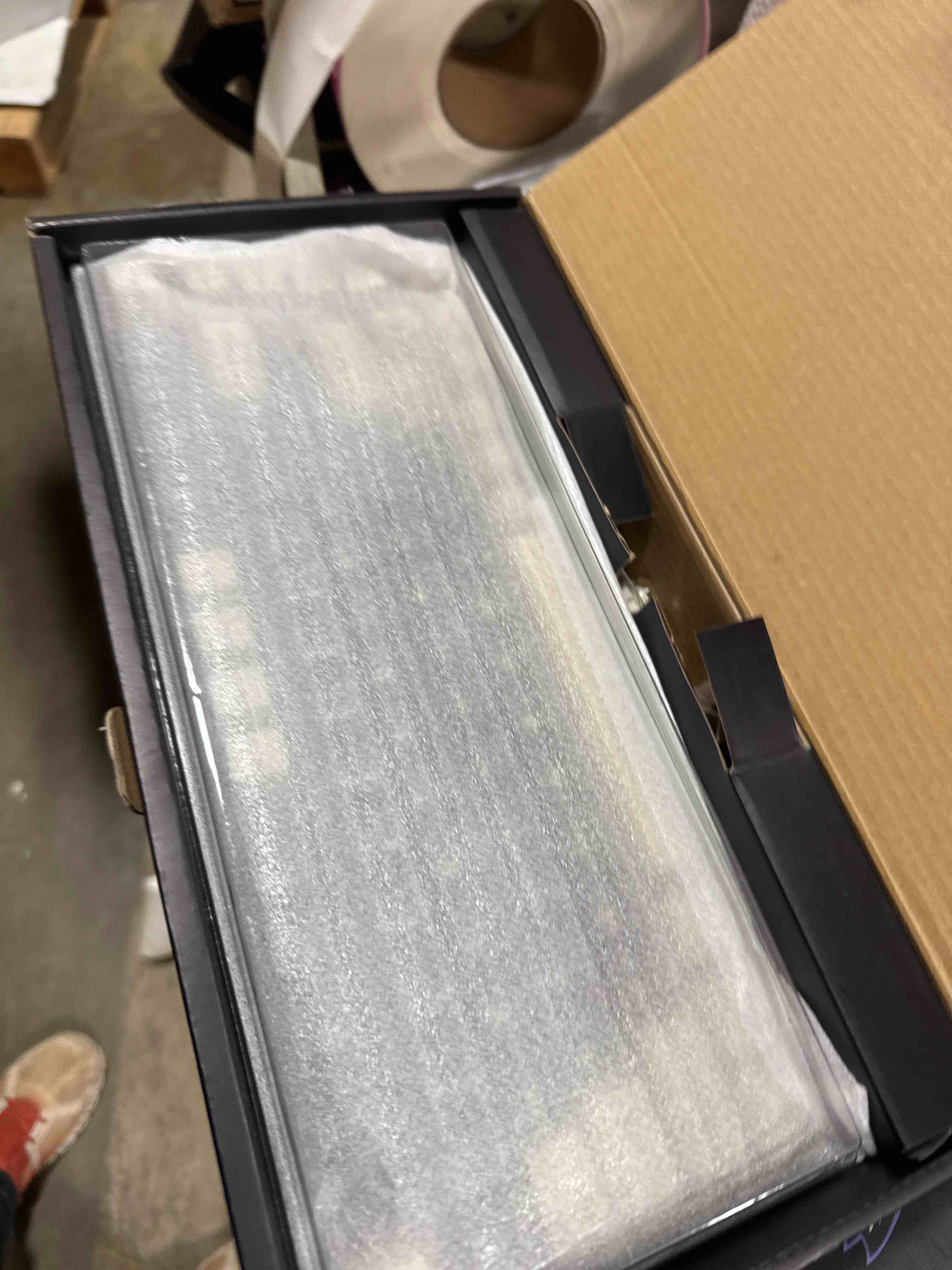 Condition photo showing New/Like New for YUNZII YZ75 75% Hot Swappable Wireless Gaming Mechanical Keyboard, RGB Backlights, BT5.0/2.4G/USB-C, Dye Sub PBT Keycaps for Linux/Win/Mac(Gateron G Pro Black, Black) Gateron G Pro Black Black