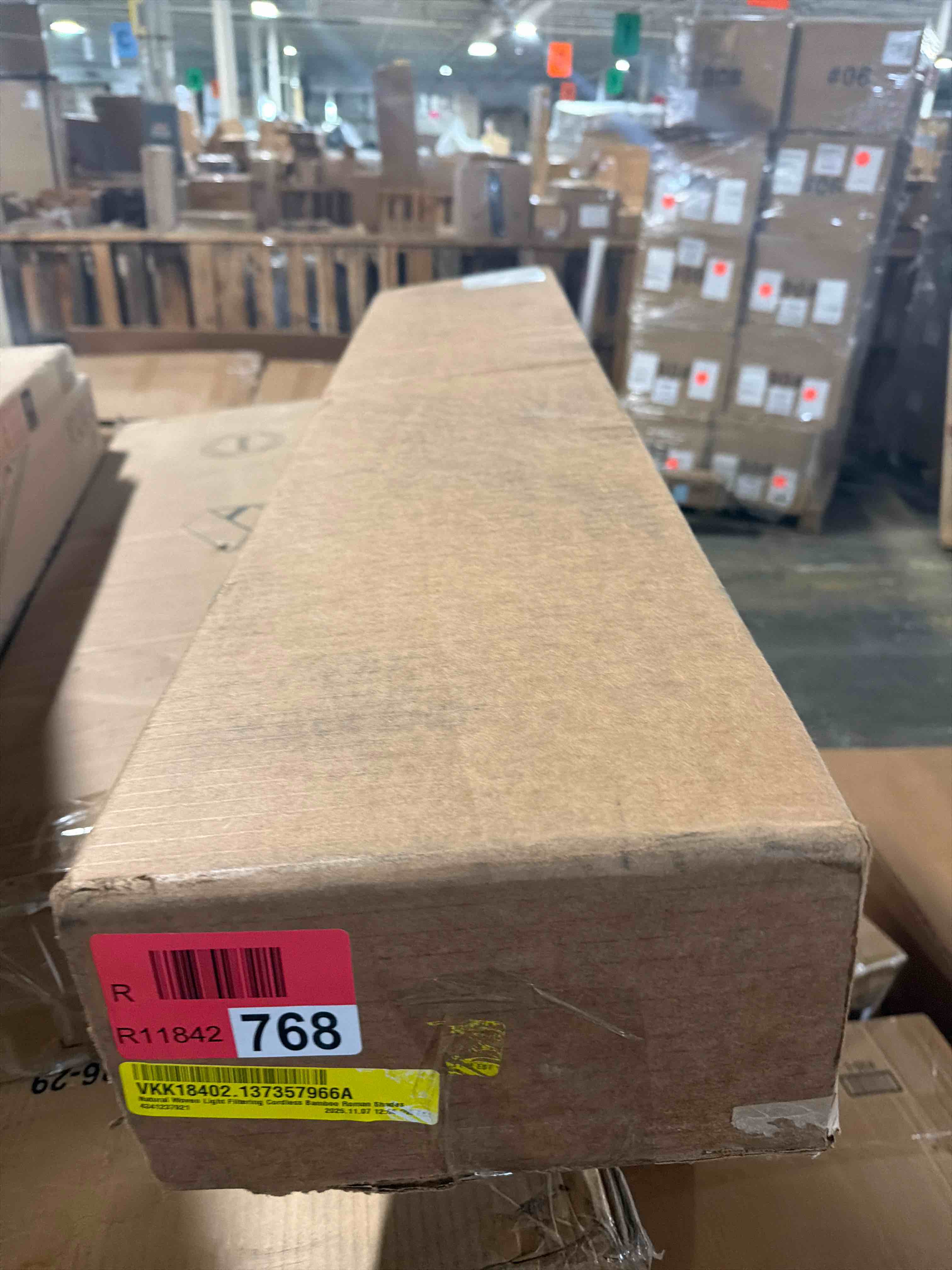 Condition photo showing New/Like New for bay isle home cordless bamboo roman shades