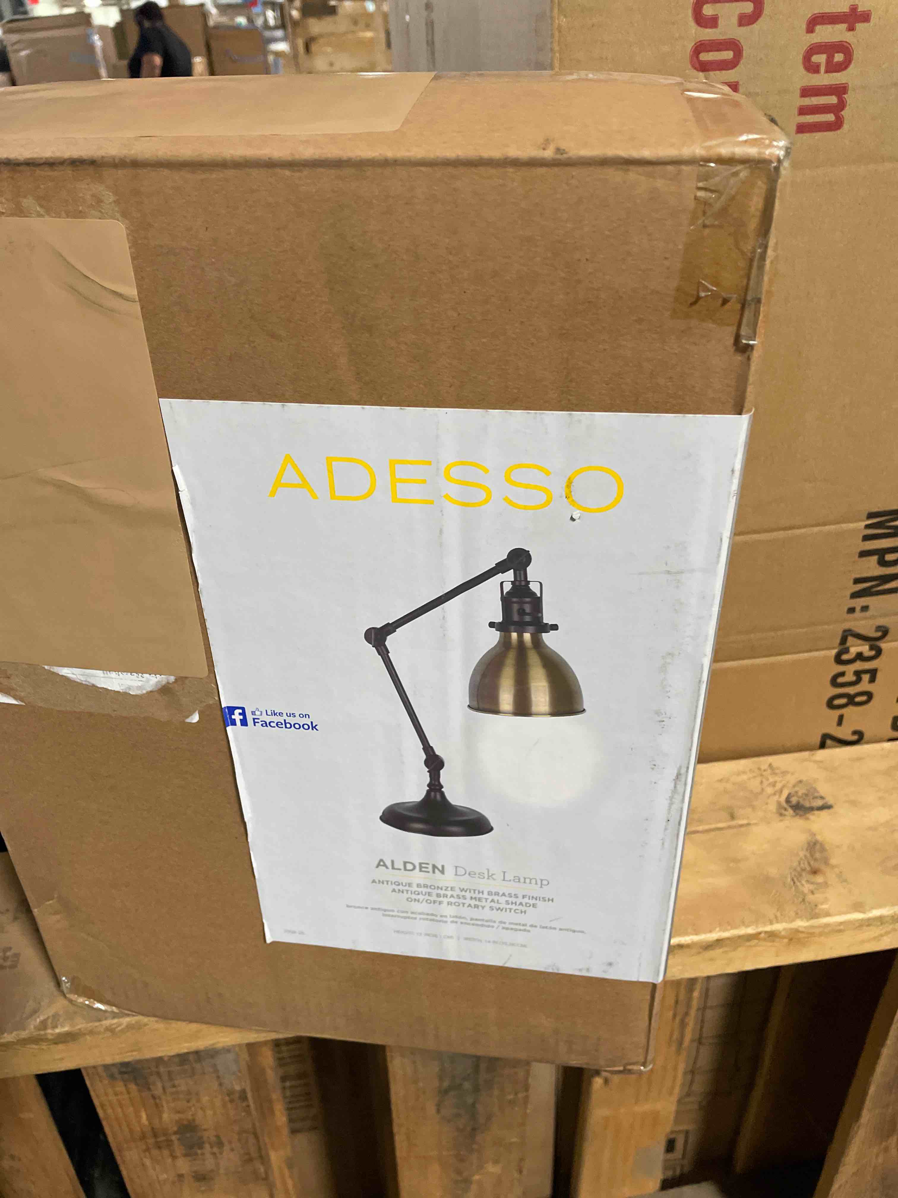 Condition photo showing New/Like New for adesso 3908-26 alden desk lamp, 18.5 in., 40w standard, 40w led, antique bronze w/brass accents, 1 tabletop lamp
