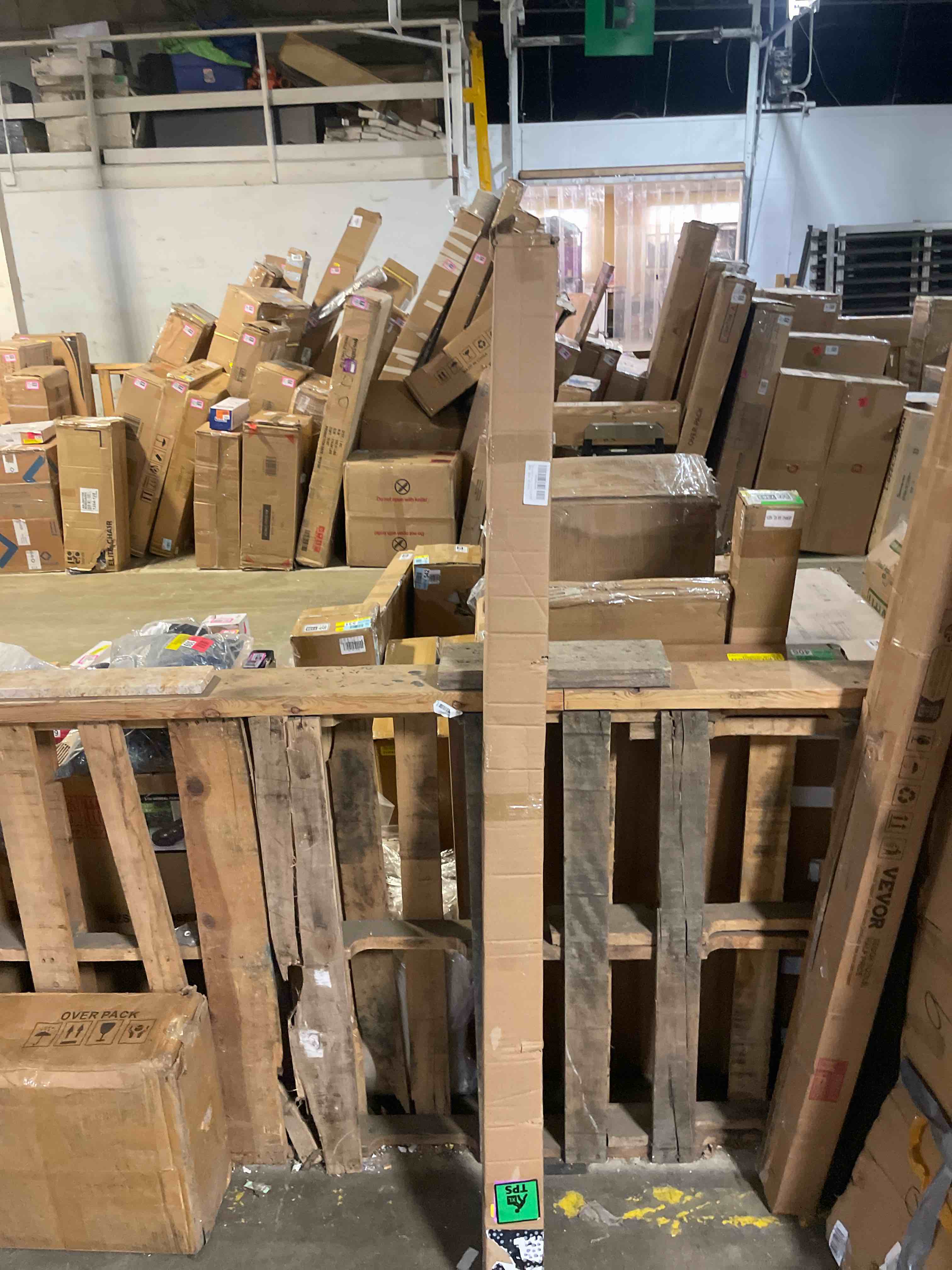 Condition photo showing New/Like New for wooden stair handrail, single piece handrails, complete kit with metal bracket, safety anti-slip wall stair rail for indoor elderly children, for bars lofts kindergarten guardrail corridor 6 feet