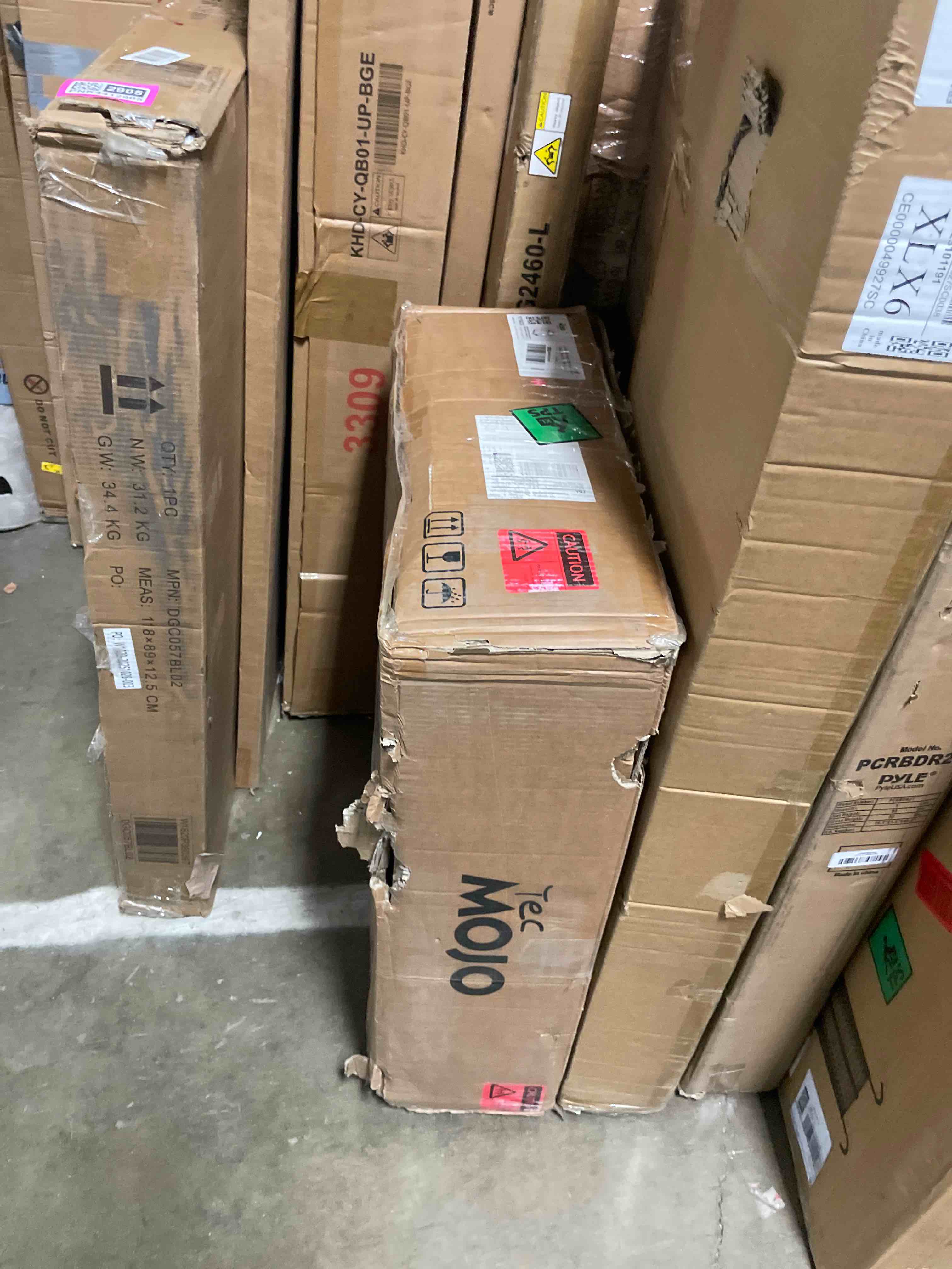 Condition photo showing New/Like New for tecmojo 15u wall mount rack,15u rack 17.7 inch depth,hold up to 176 lbs,enclosed wall mount rack kit for 19 inch network,server and av gear,glass door(elite collection) 15u/17.7in depth/glass door