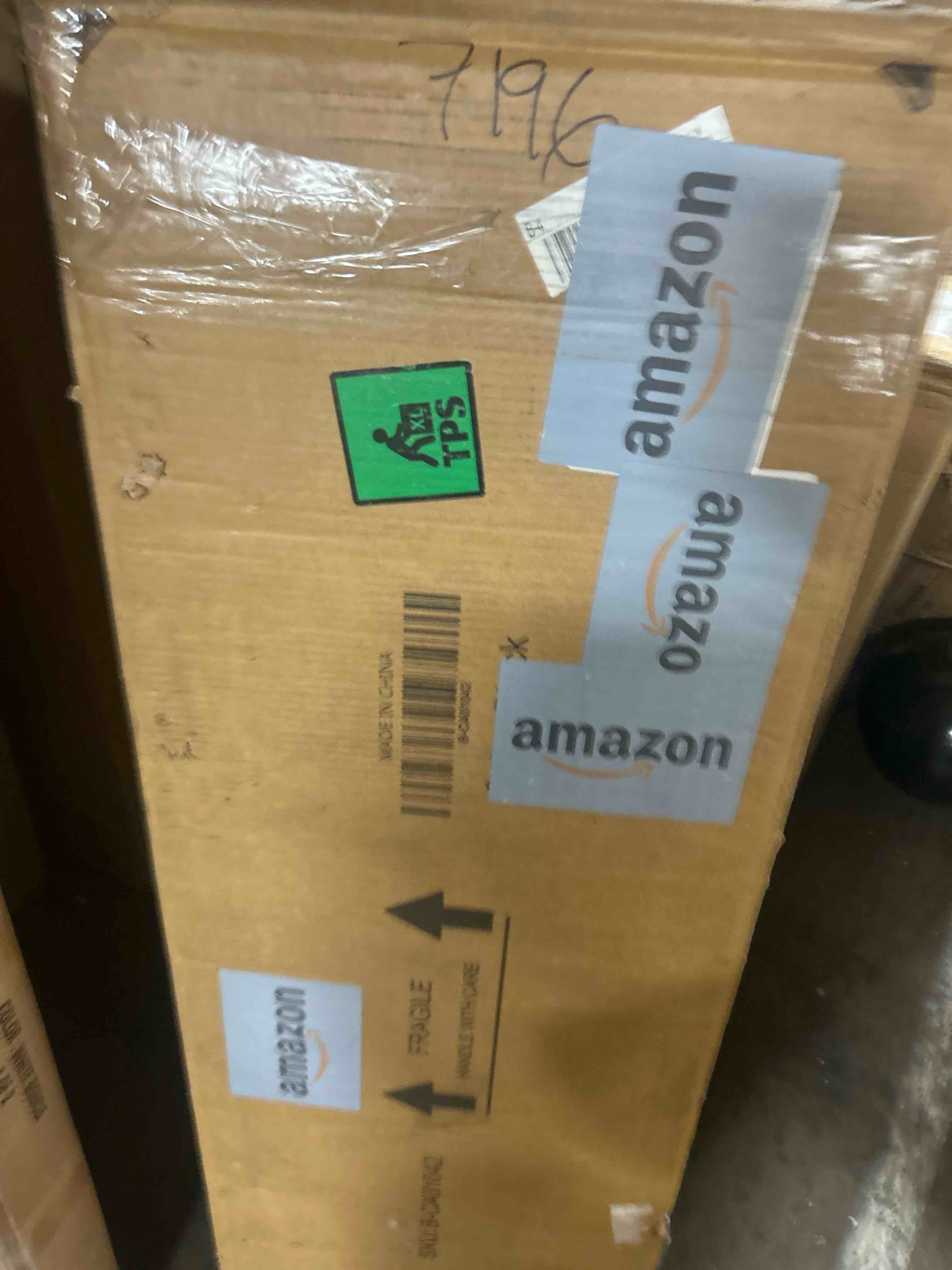 https://s3.amazonaws.com/lotting-images-prod/phillipi/PNK4412976_1776353098362.jpeg
