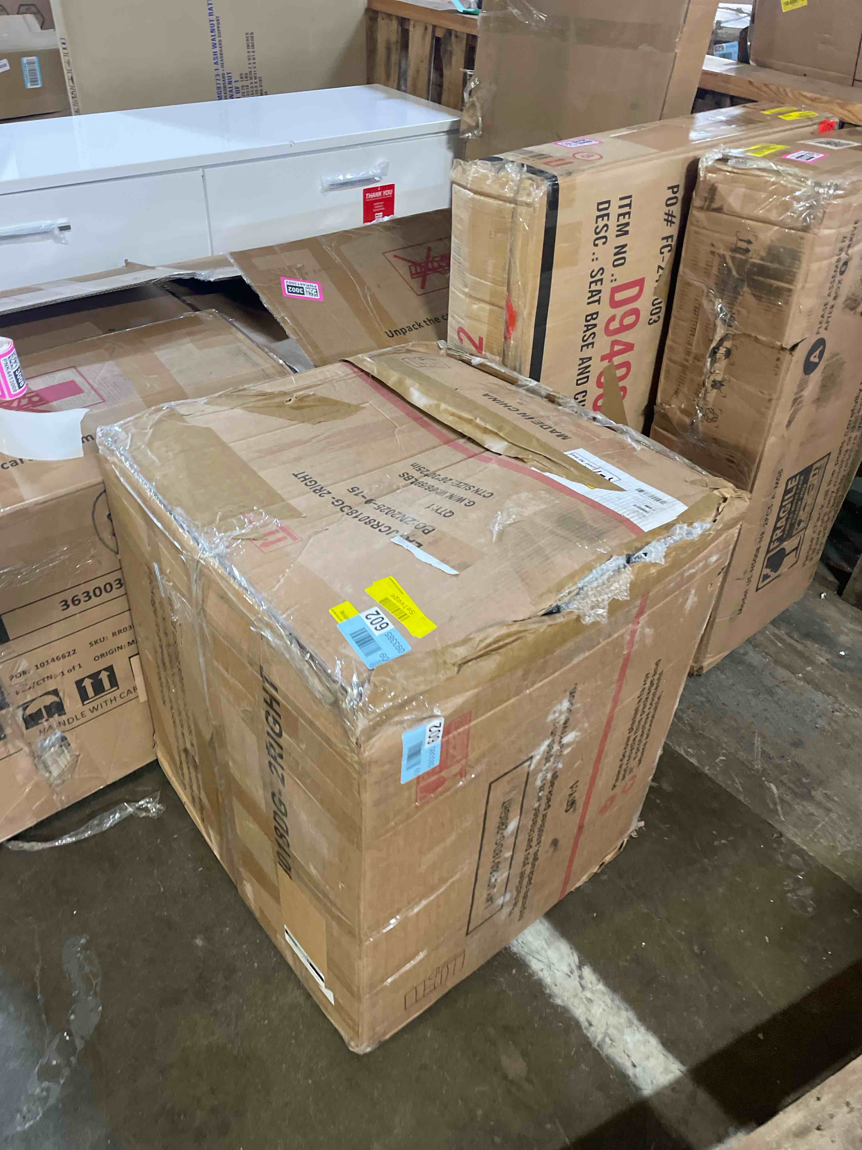 https://s3.amazonaws.com/lotting-images-prod/phillipi/PNK4413006_1776361823855.jpeg