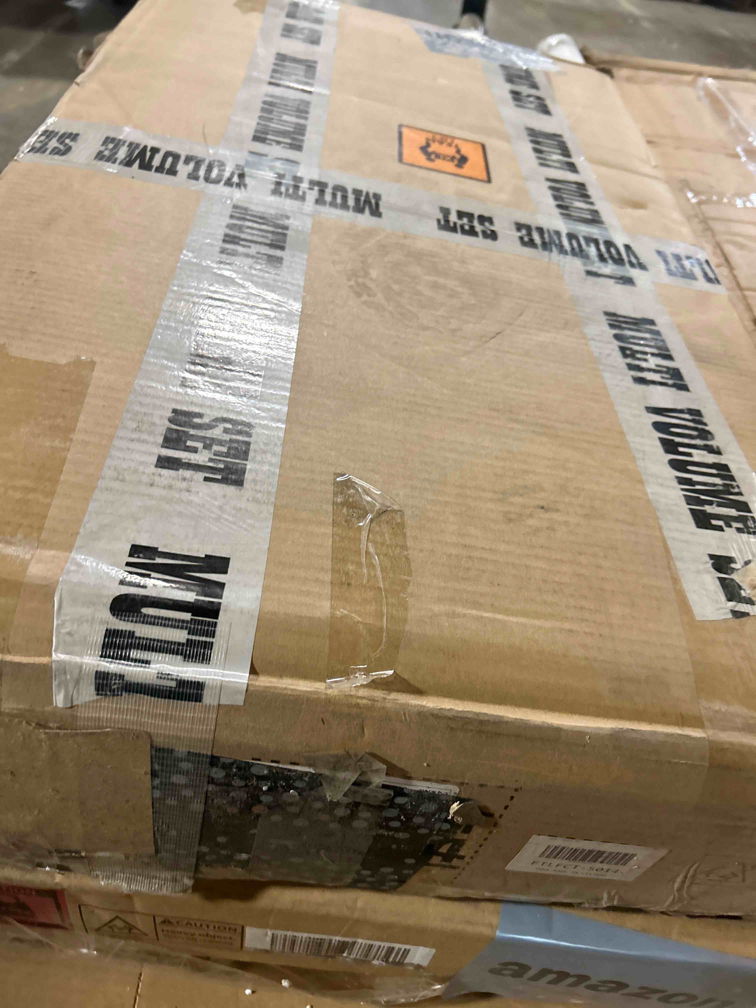 Condition photo showing Good Condition for yitahome lift top coffee table for living room, 3 in 1 multi-function coffee tables with storage, farmhouse rectangle coffee table dining table for reception room/home office, grey wash