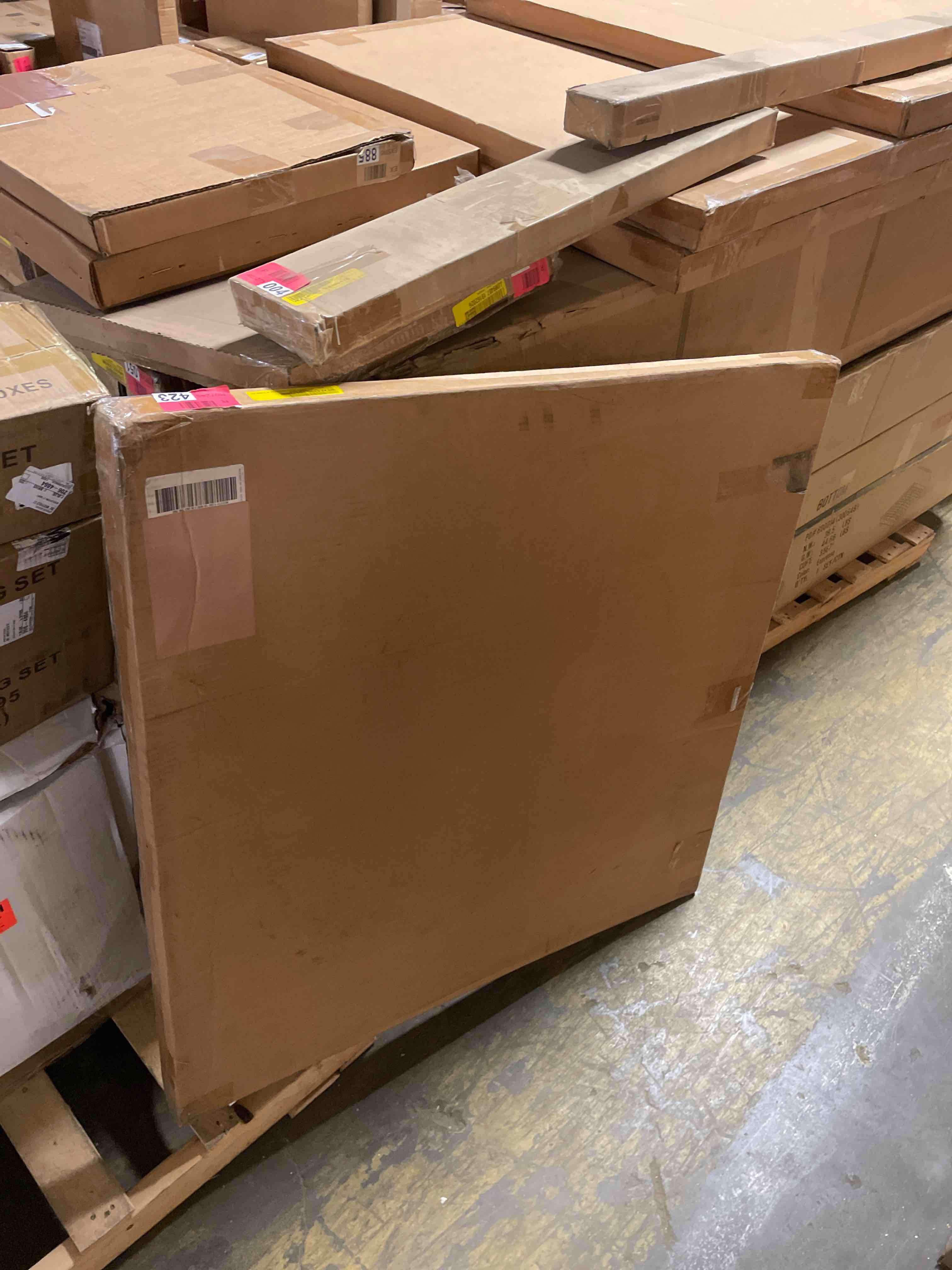 Condition photo showing New/Like New for royal honey bee i! - graphic art pr