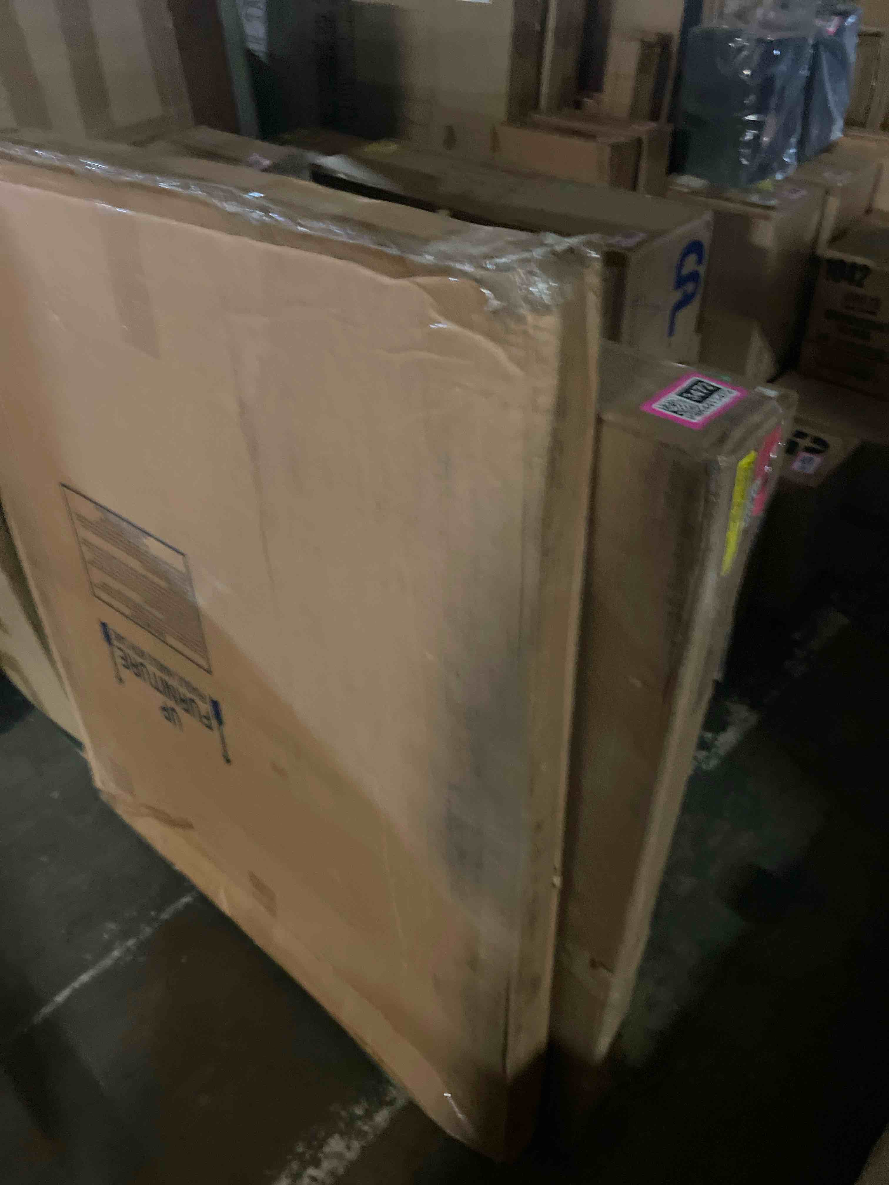 Condition photo showing As Is for slf youth bedroom savannah twin poster bed headboard - white finish s920-630 (incomplete)