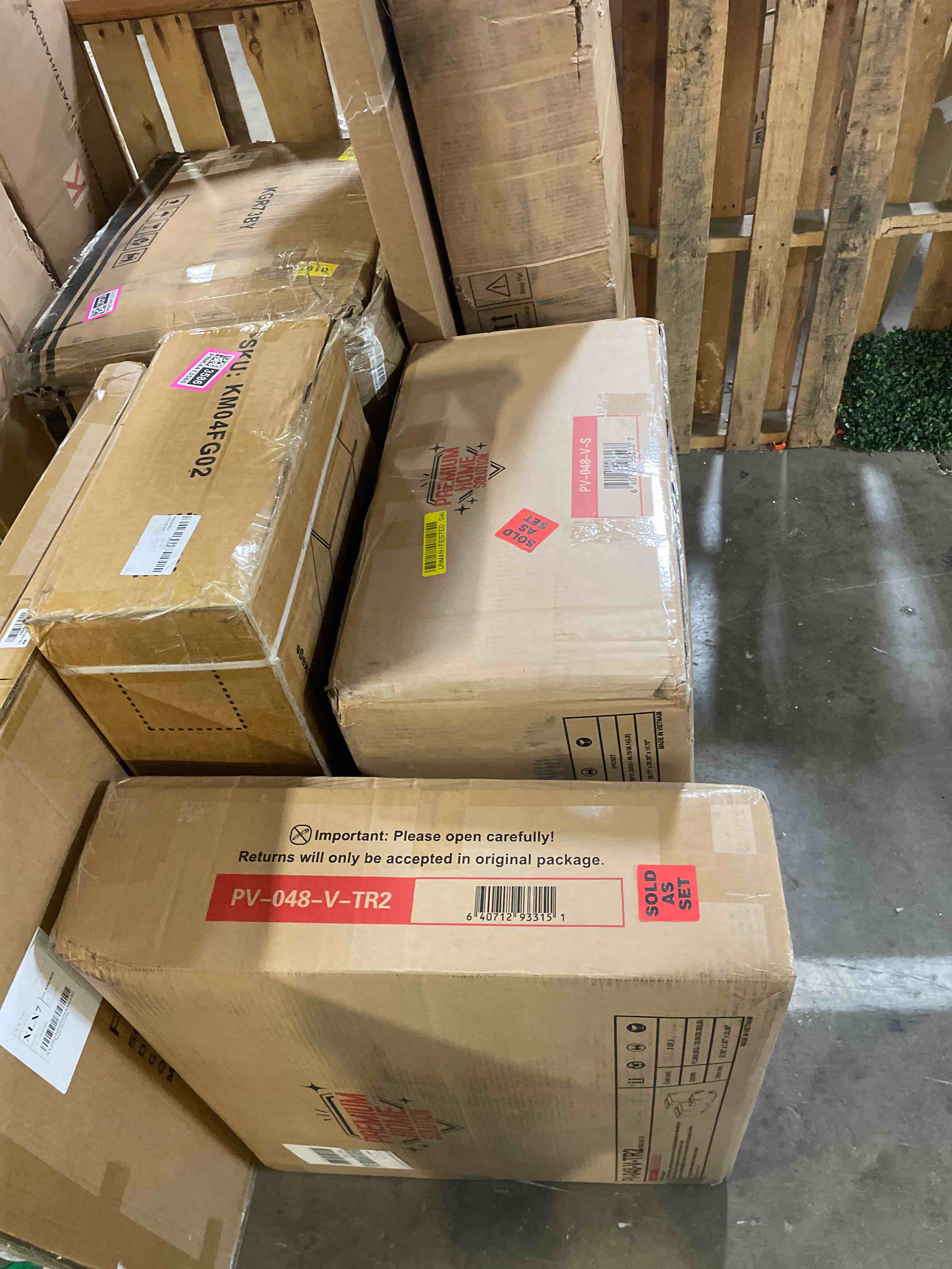 https://s3.amazonaws.com/lotting-images-prod/phillipi/PNK4413587_1777389316860.jpeg