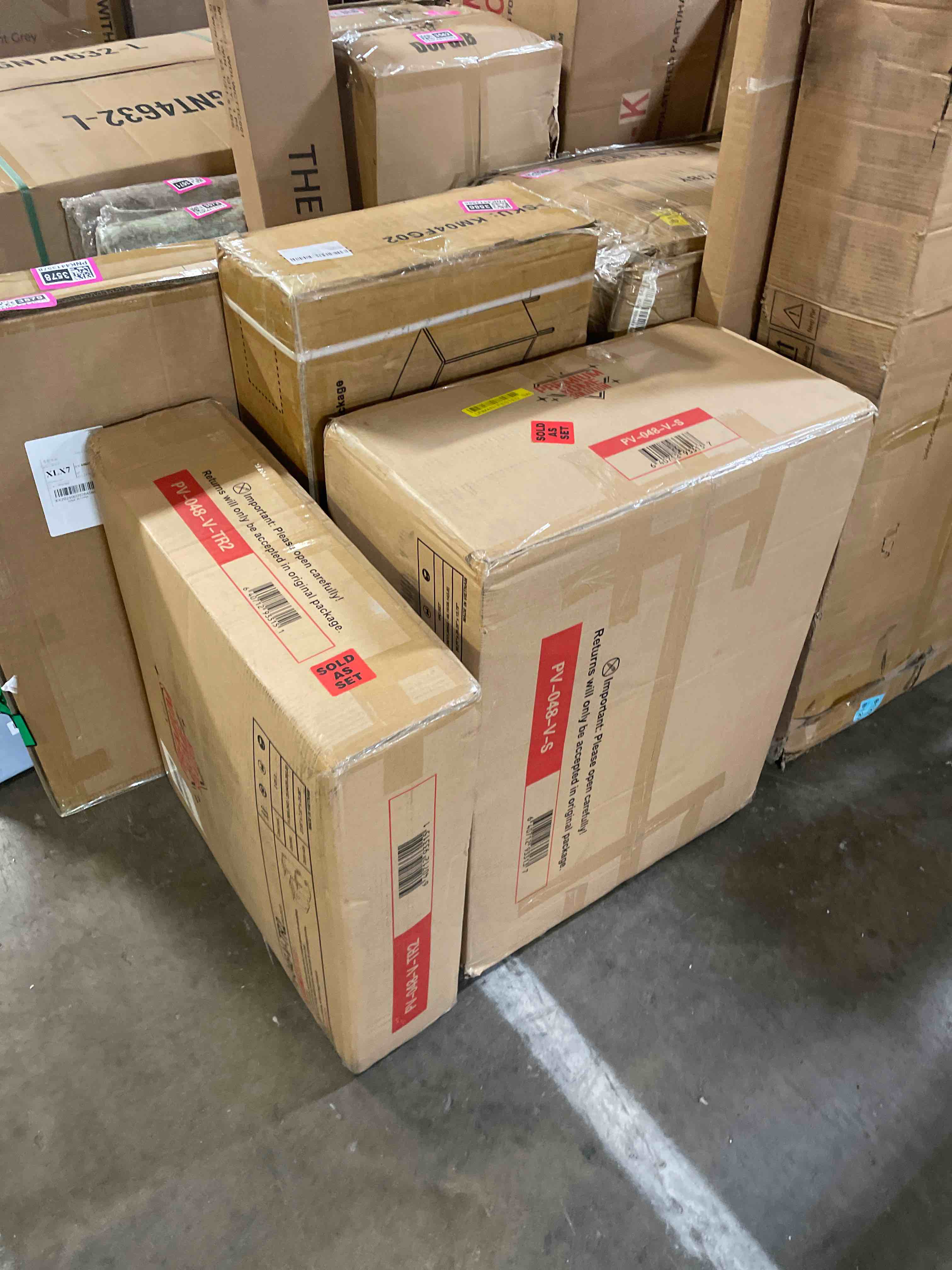 https://s3.amazonaws.com/lotting-images-prod/phillipi/PNK4413587_1777389319149.jpeg