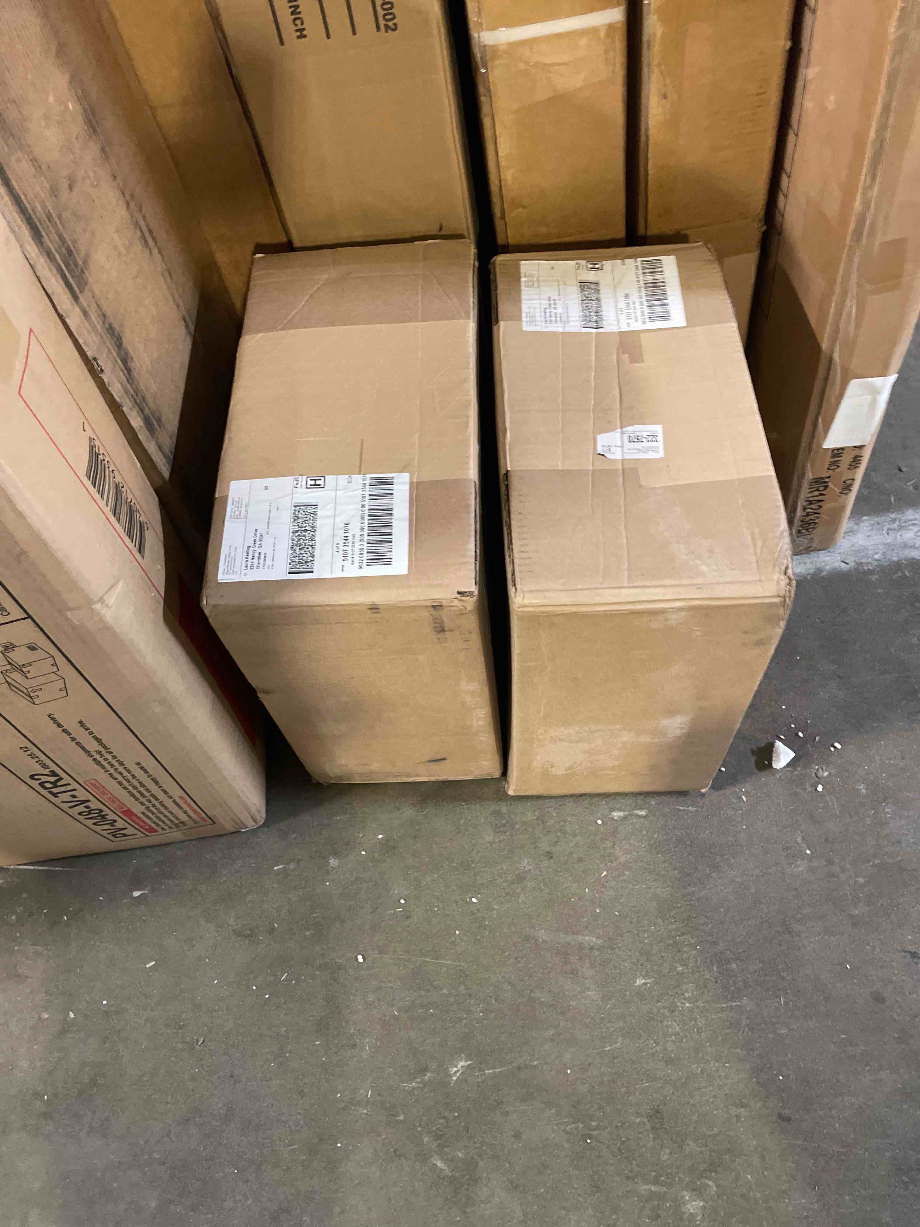 https://s3.amazonaws.com/lotting-images-prod/phillipi/PNK4413599_1777395527259.jpeg