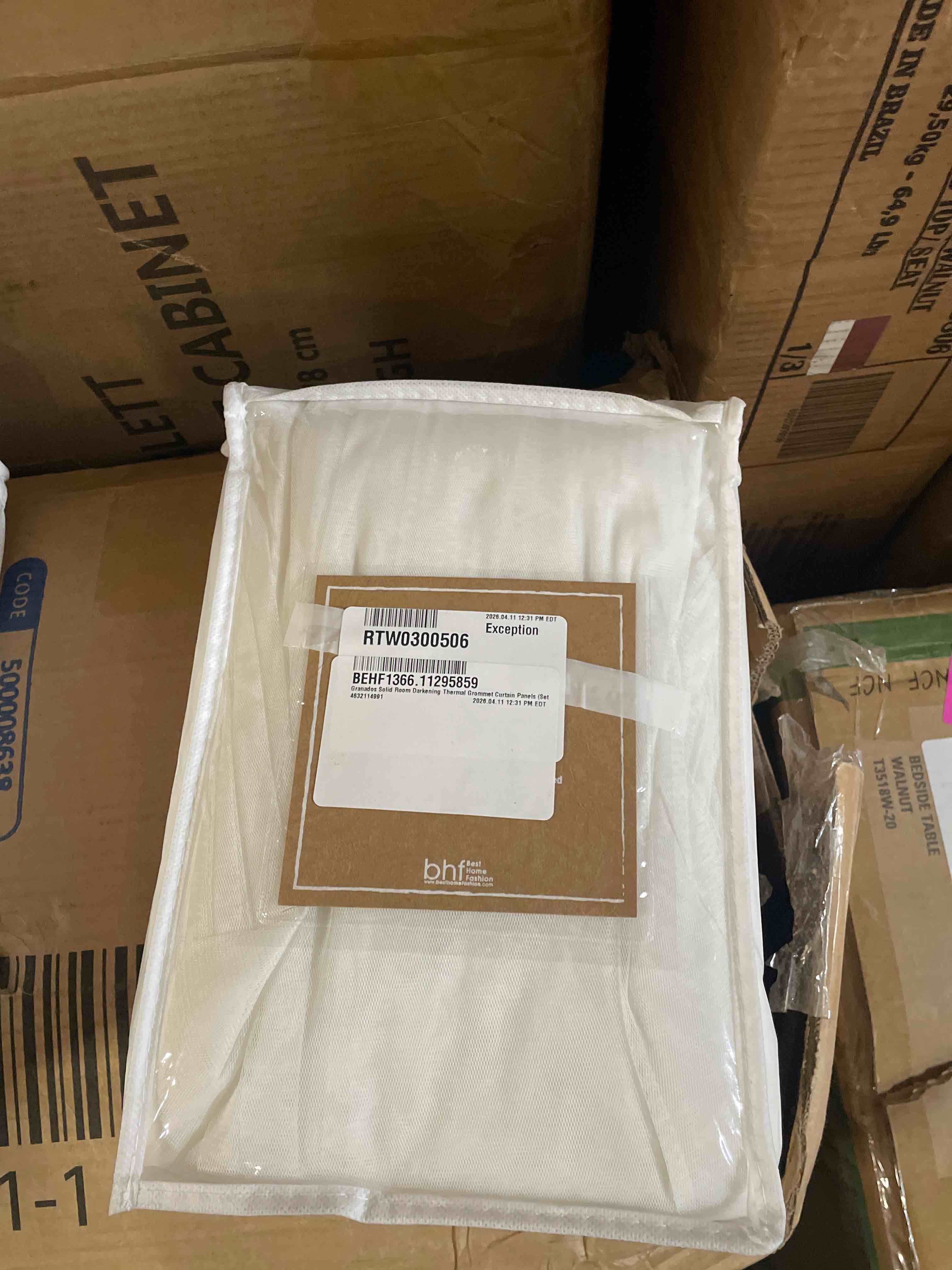 https://s3.amazonaws.com/lotting-images-prod/phillipi/PNK4413617_1777401465355.jpeg
