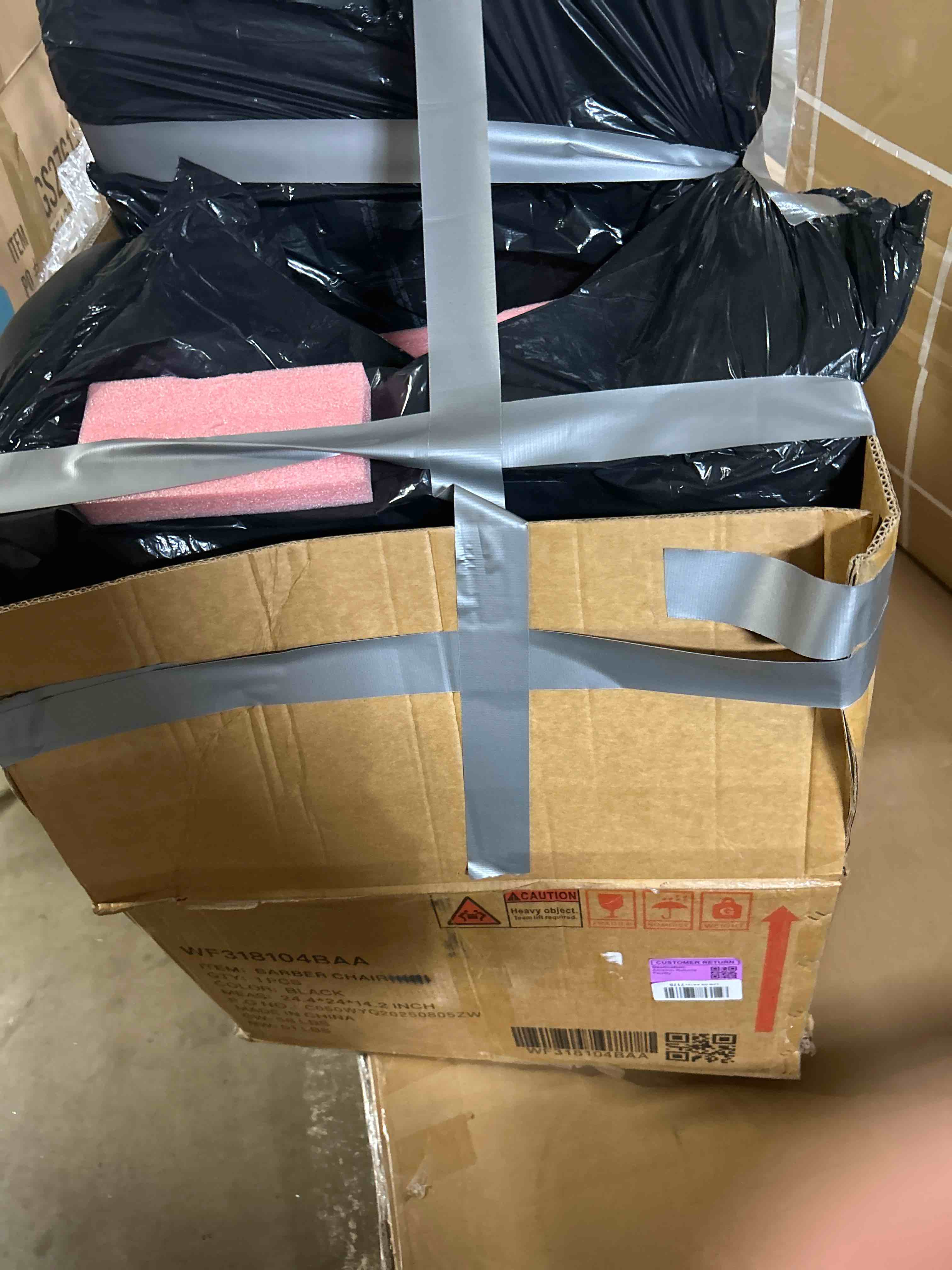 Condition photo showing Good Condition for leather reclining barber chair salon chair with adjustable height hydraulic pump tattoo chair salon equipment in black