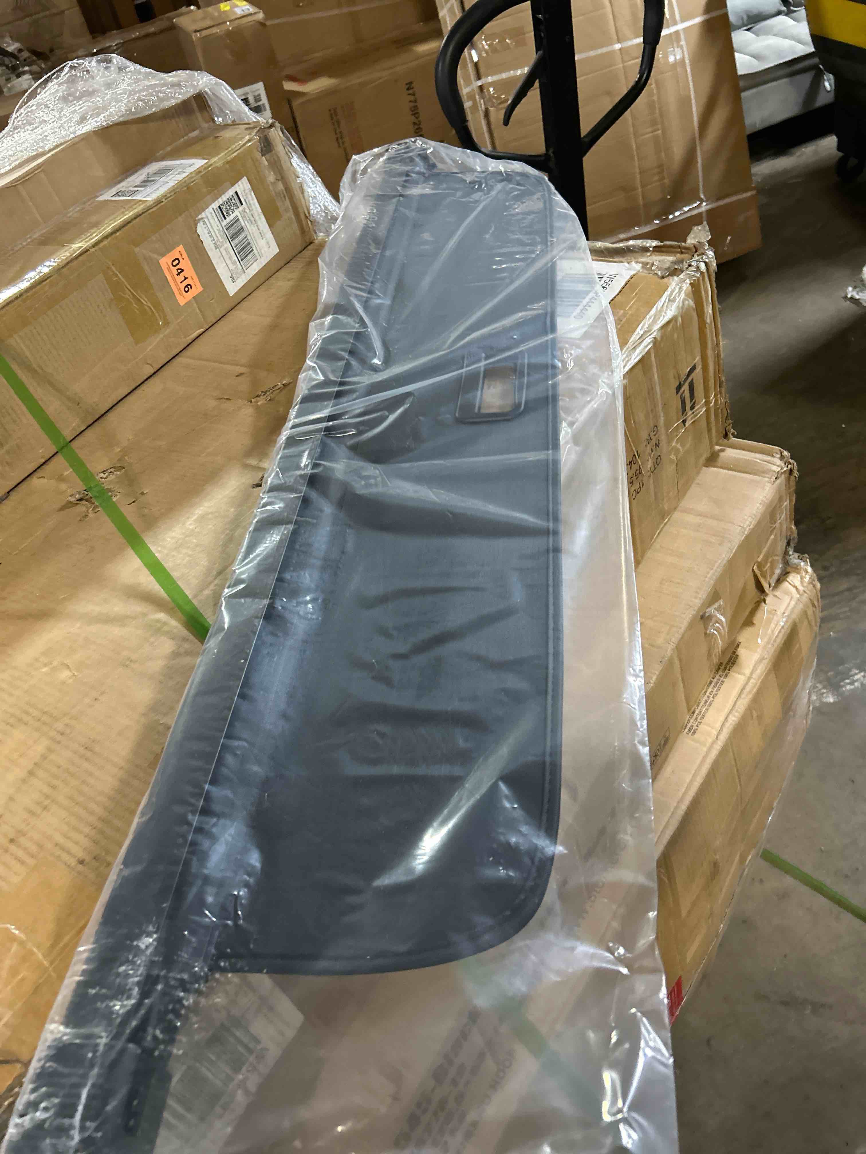 Condition photo showing New/Like New for eccpp cargo cover 2003 2004 2005 2006 fit for honda cr-v rear trunk cover shade luggage tonneau security cover 2003-2006 for honda cr-v 2.4l