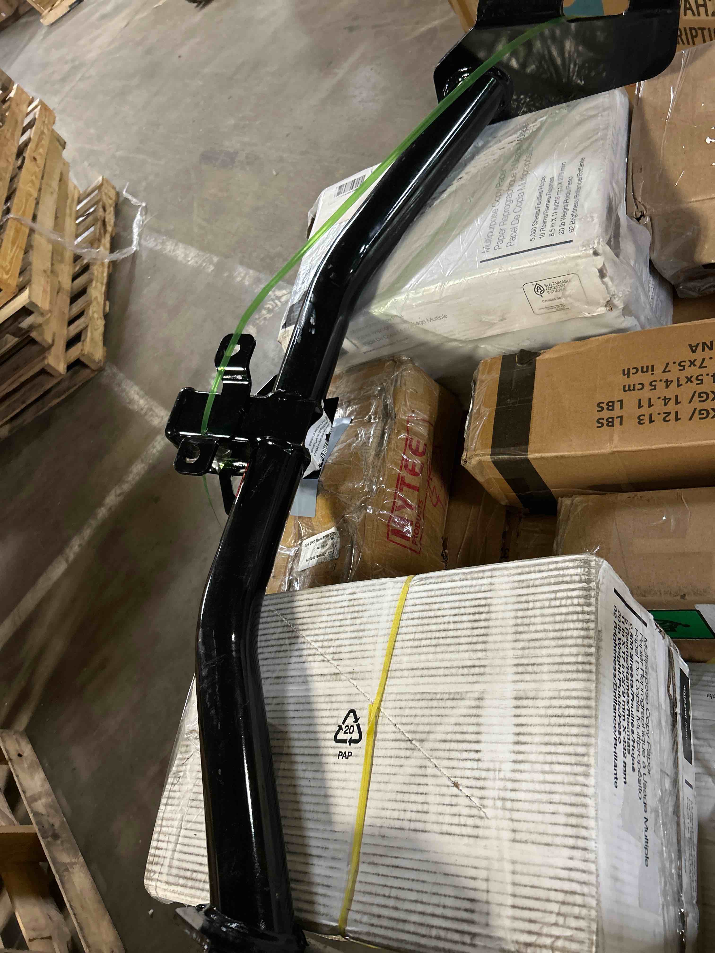 Condition photo showing New/Like New for almuloo trailer tow hitch 2 inch receiver class 3 compatible with 2013-2018 hyundai santa fe sport 2014-2015 kia sorento