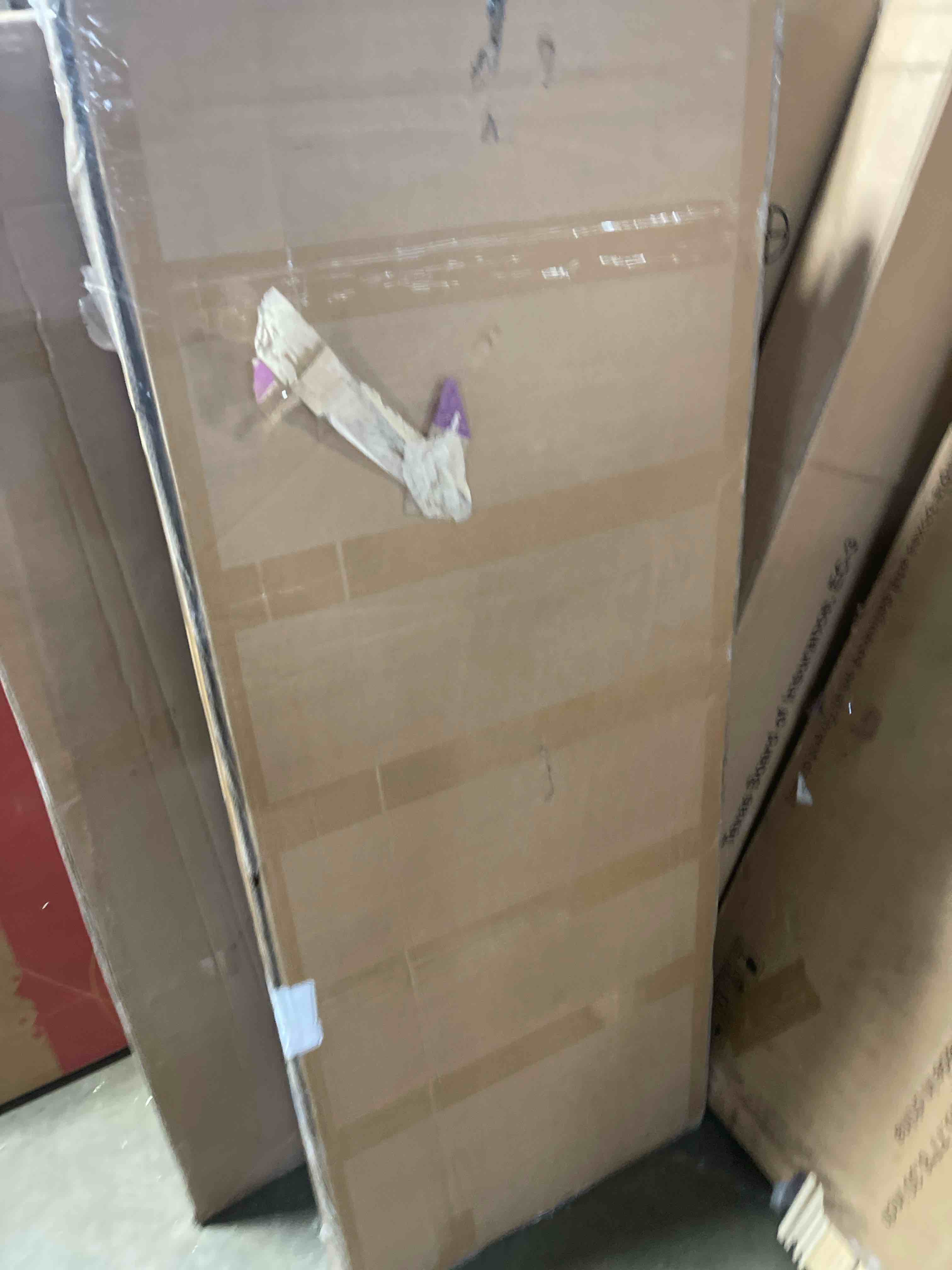 https://s3.amazonaws.com/lotting-images-prod/phillipi/PNK4413749_1777398345980.jpeg