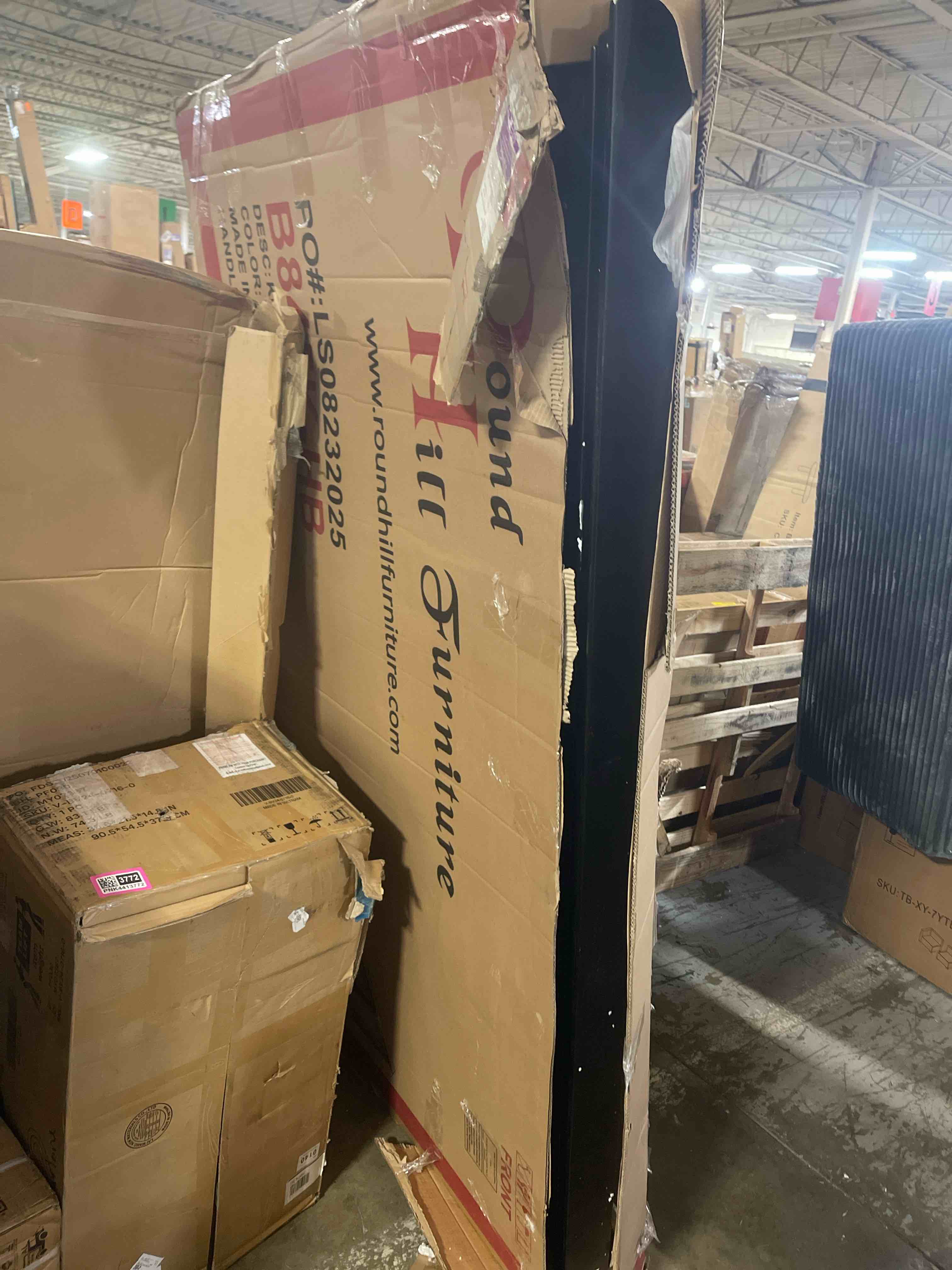 https://s3.amazonaws.com/lotting-images-prod/phillipi/PNK4413773_1777483345819.jpeg